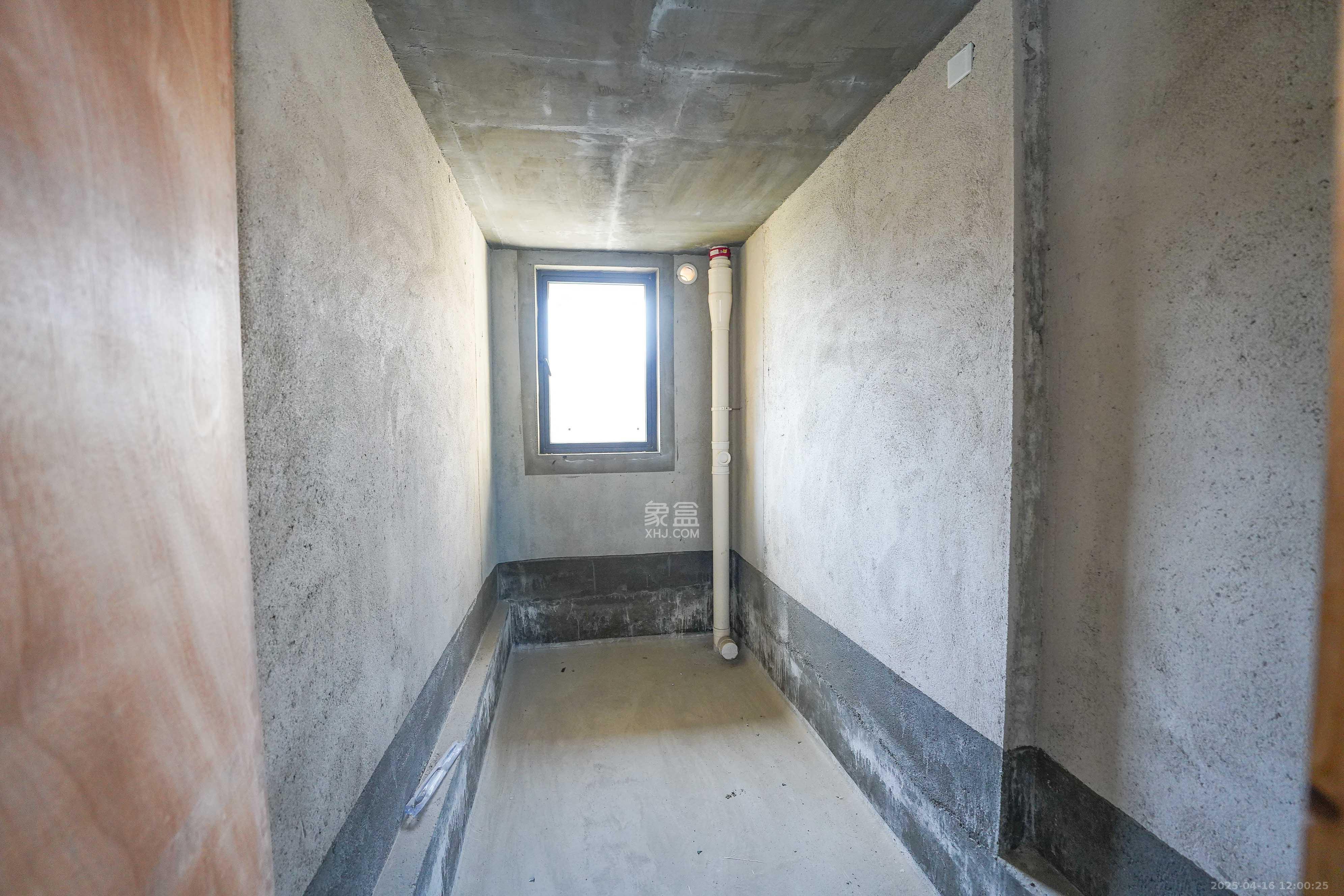 丽发新城  4室2厅2卫    103.0万 丽发新城  4室2厅2卫    103.0万卫生间