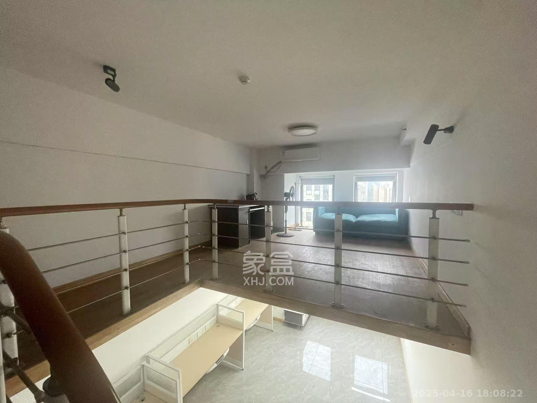 华润置地广场二期 2室1厅1卫 1700.0元/月 华润置地广场二期 2室1厅1卫 1700.0元/月室内图