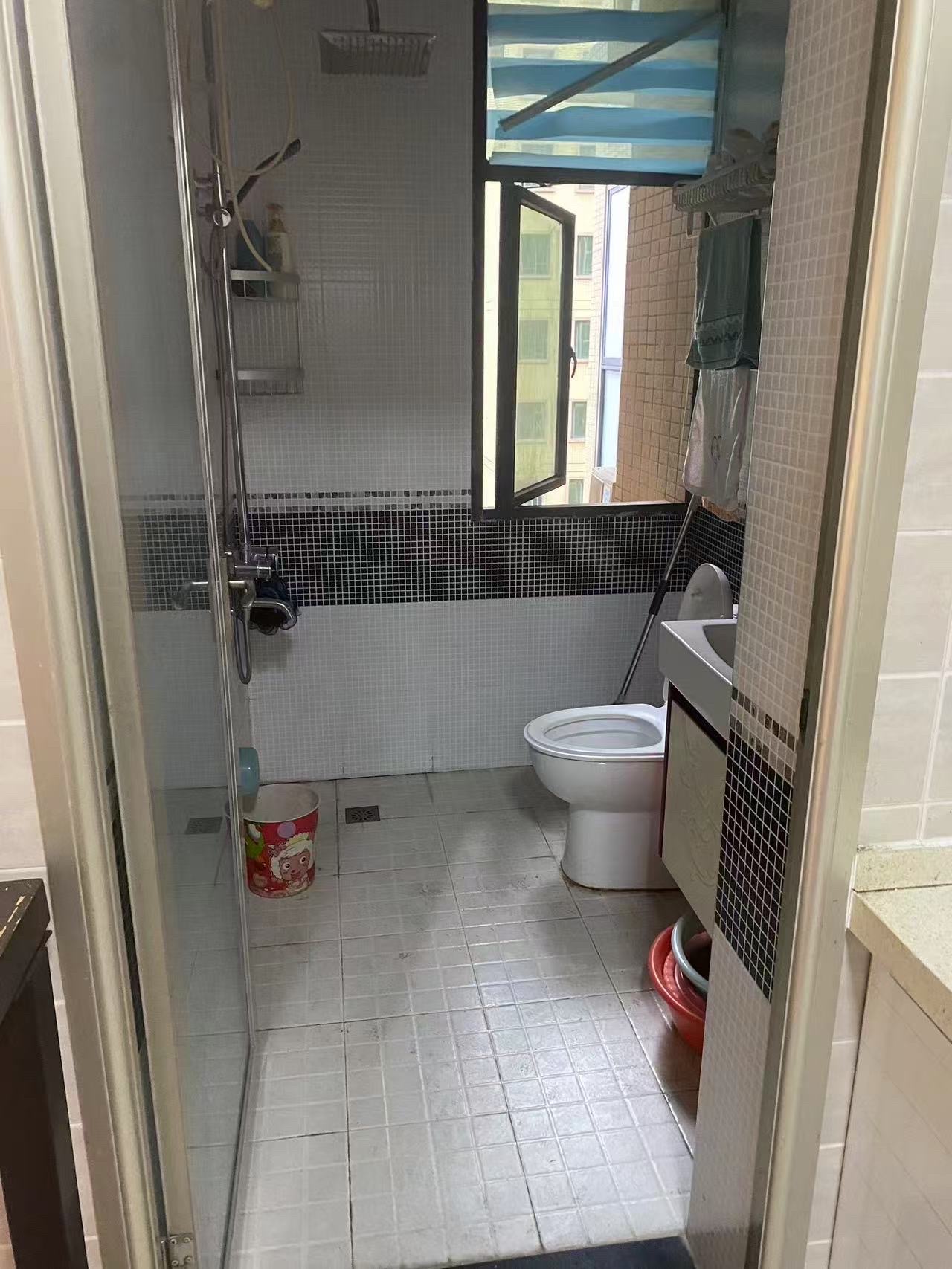 水映豪廷(一,二,三期) 1室0厅0卫 1100.0元/月 水映豪廷(一,二,三期) 1室0厅0卫 1100.0元/月室内图