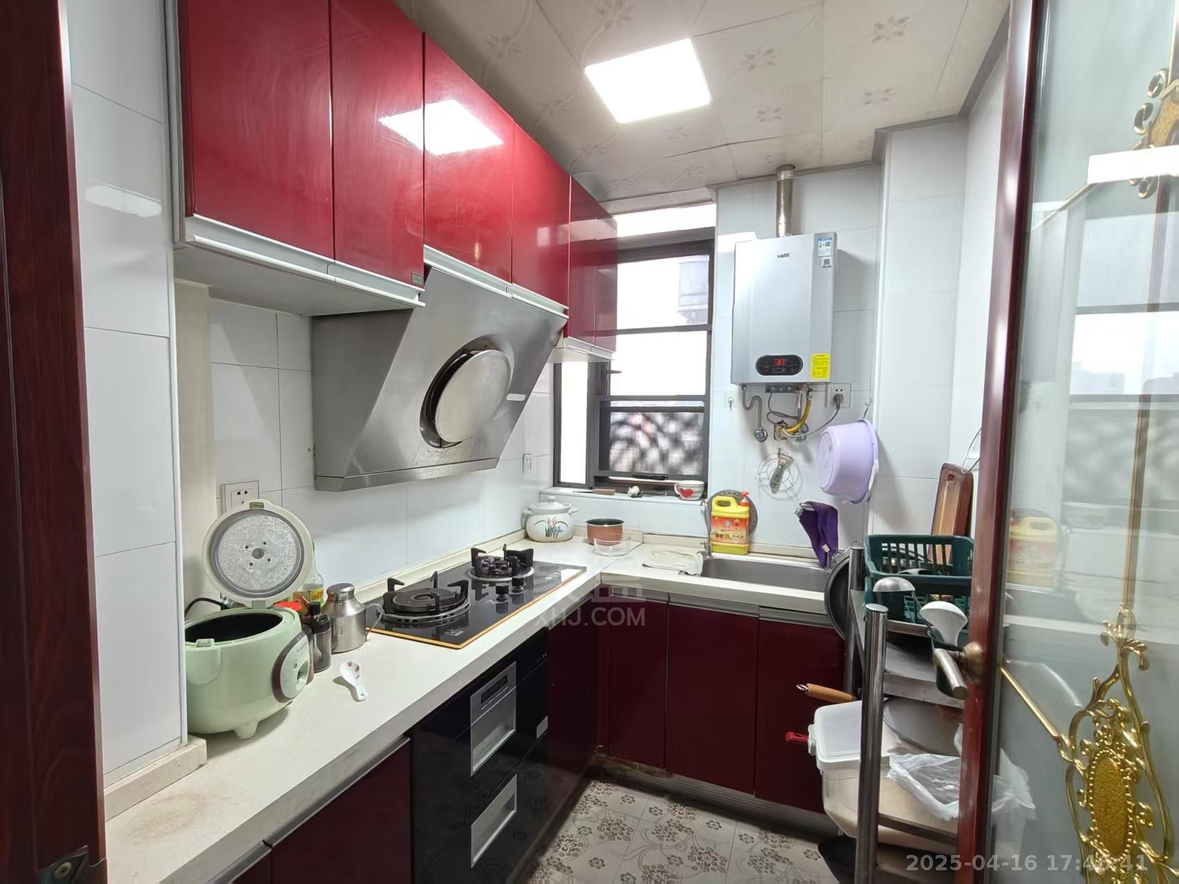 华晨御园 1室1厅1卫 1400.0元/月 华晨御园 1室1厅1卫 1400.0元/月室内图