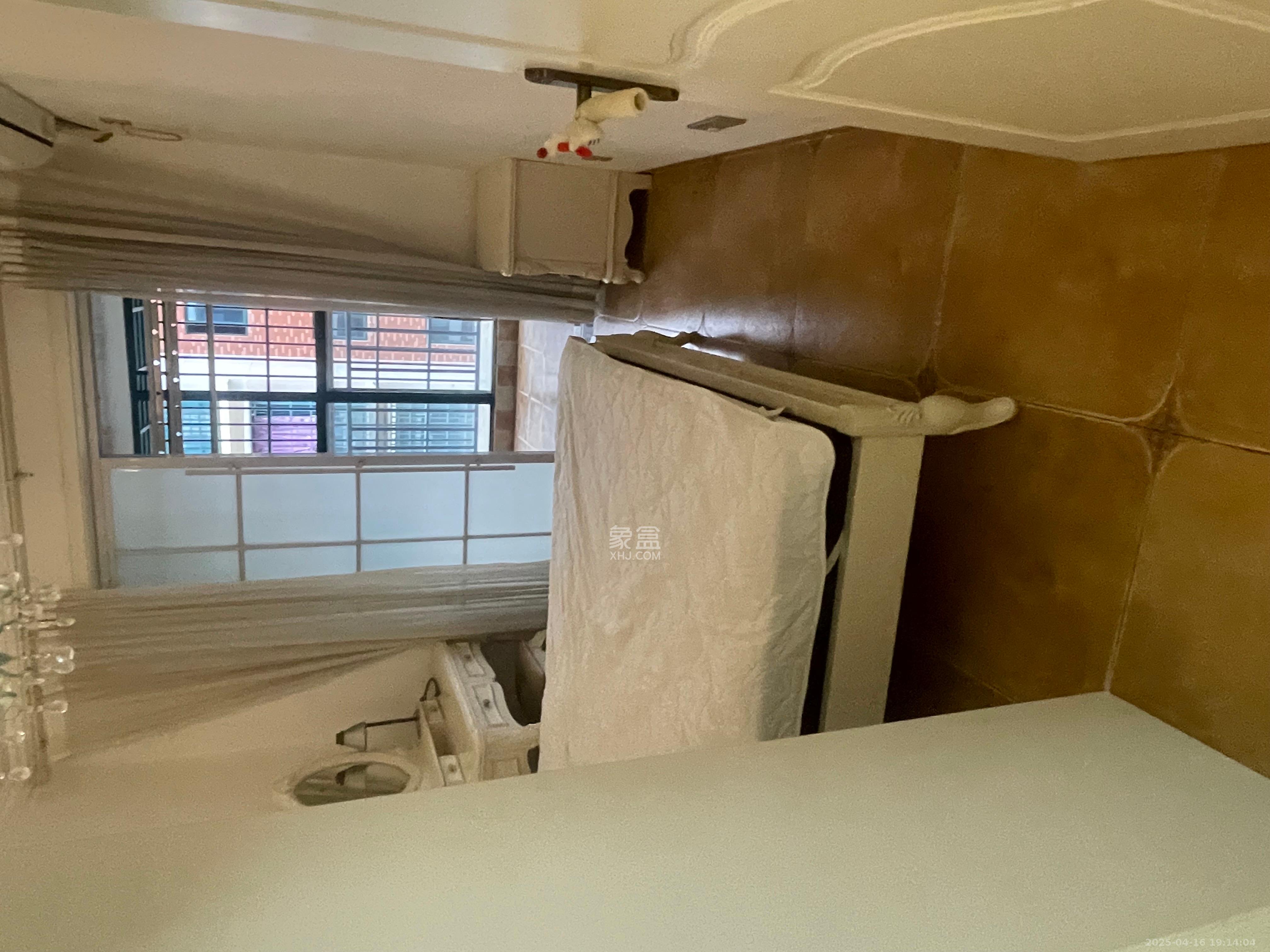 芙蓉万国城MOMA(卓越汇富苑)  1室1厅1卫    1500.0元/月 芙蓉万国城MOMA(卓越汇富苑)  1室1厅1卫    1500.0元/月室内图1