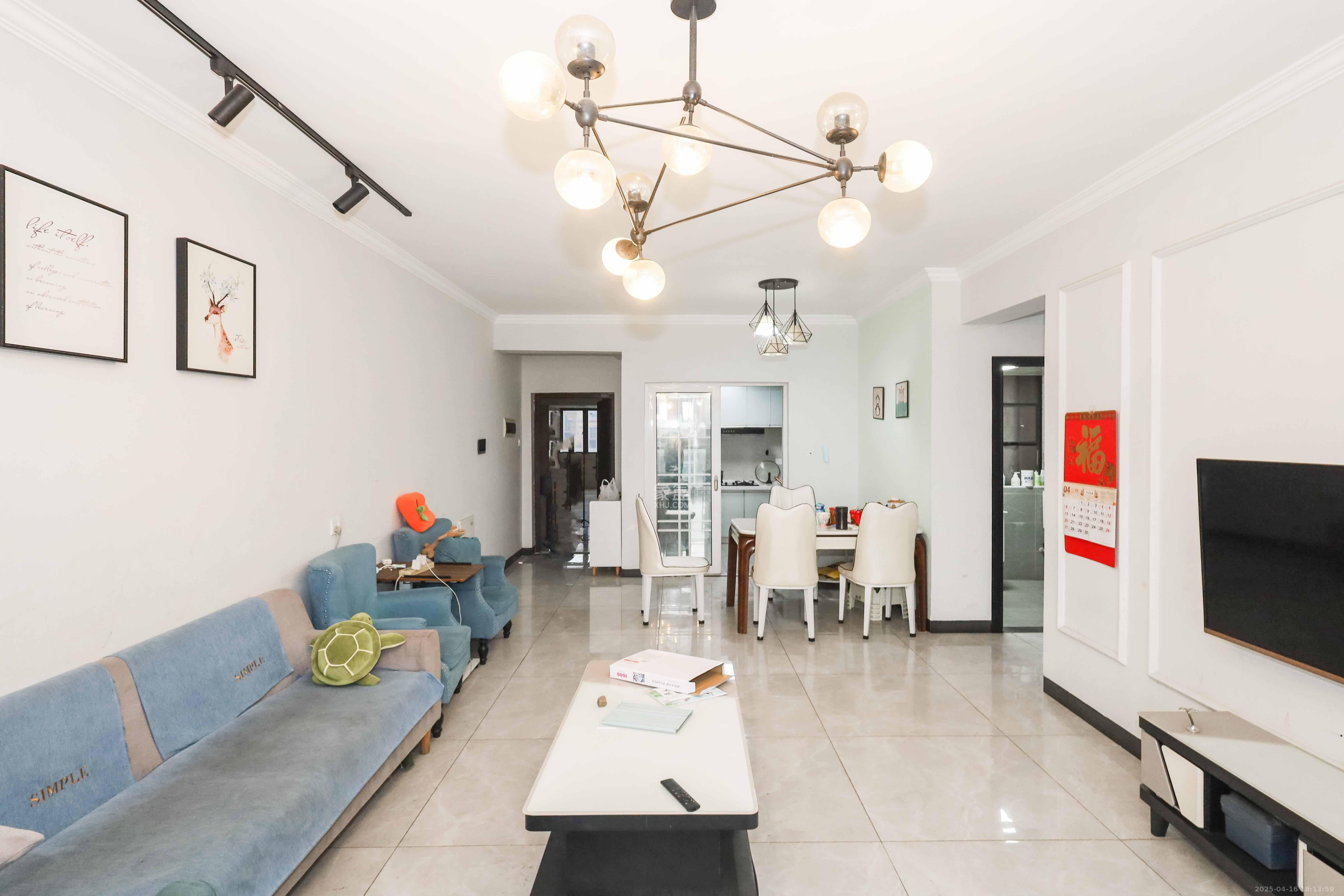 中冶中央公园  3室2厅1卫    115.0万 中冶中央公园  3室2厅1卫    115.0万客厅