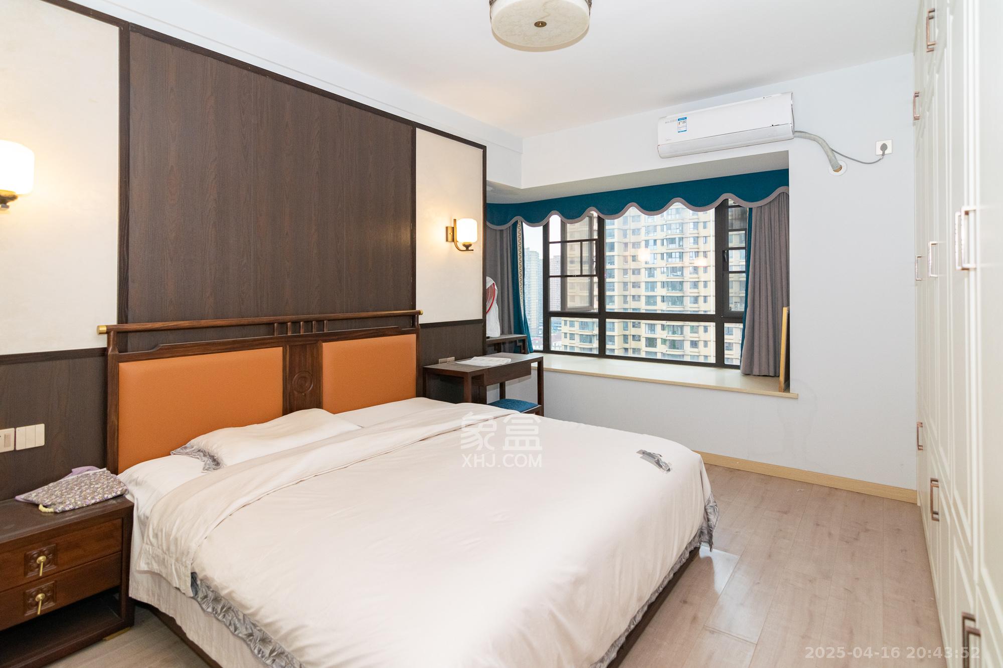 三润城（三润星城）  4室2厅2卫    125.0万卧室