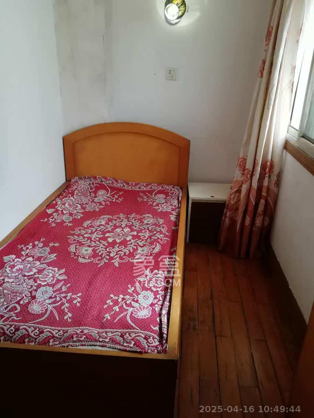 德雅路住宅楼 2室1厅1卫 1100.0元/月 德雅路住宅楼 2室1厅1卫 1100.0元/月室内图