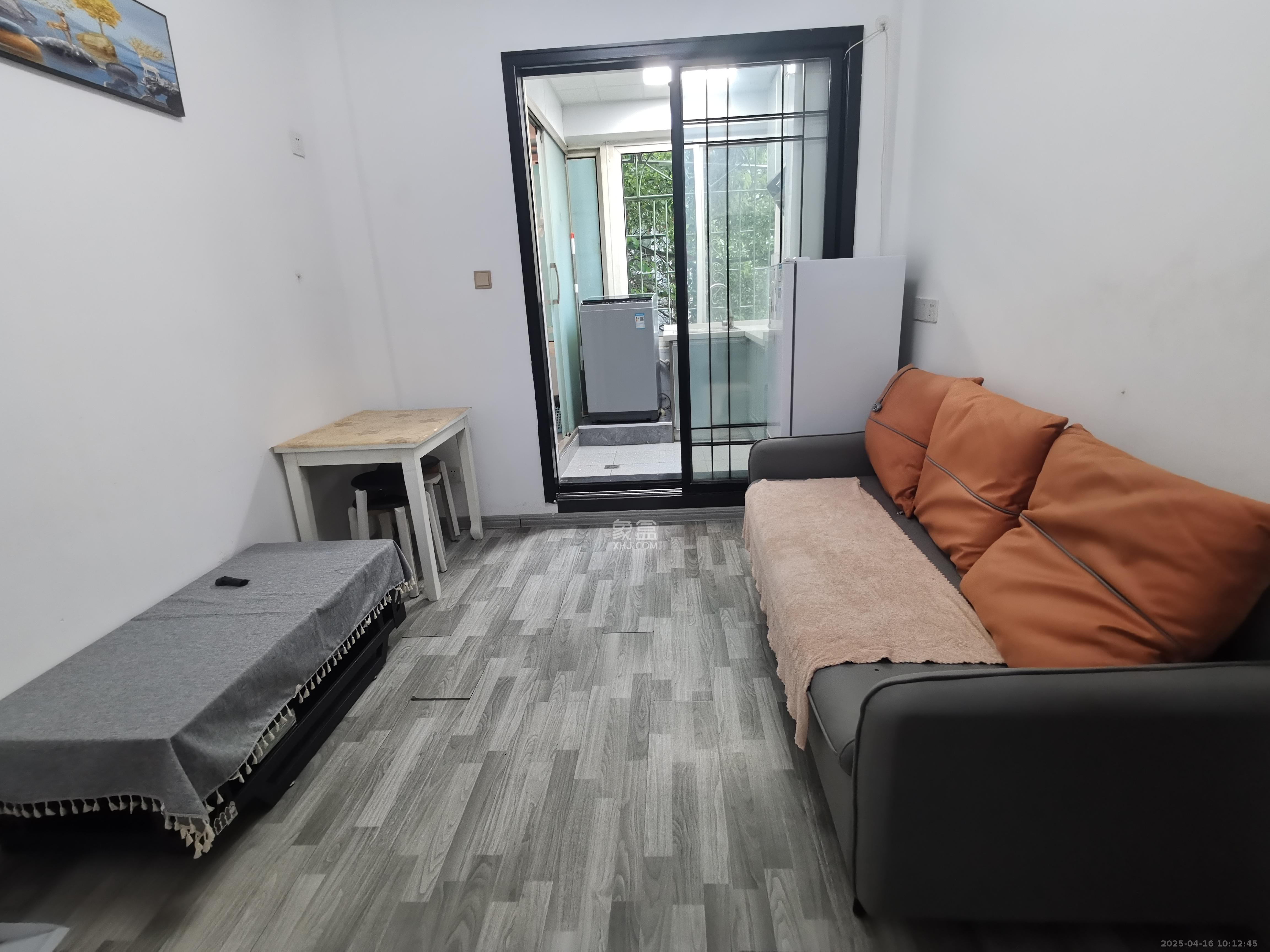 五一新村安置小区(永定社区、永兴社区、永祥社区) 1室0厅0卫 1200.0元/月 五一新村安置小区(永定社区、永兴社区、永祥社区) 1室0厅0卫 1200.0元/月室内图