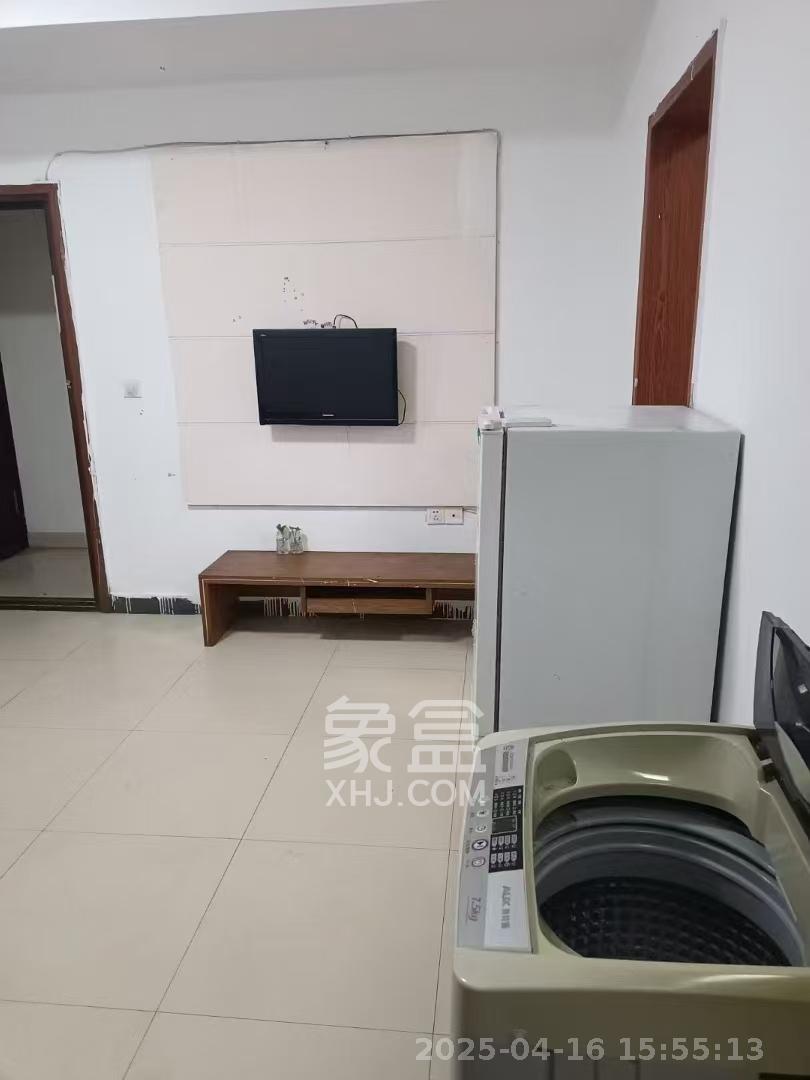 望兴景园一期 2室1厅1卫 1700.0元/月 望兴景园一期 2室1厅1卫 1700.0元/月室内图