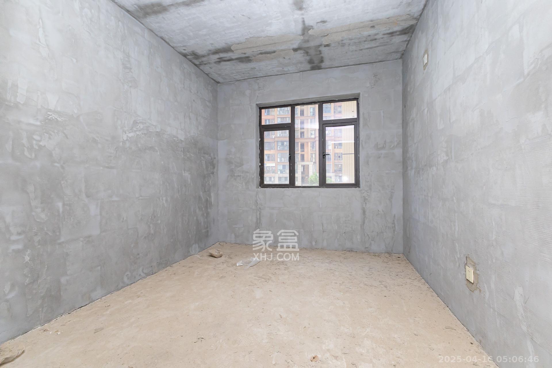 乾源国际  3室2厅1卫    62.8万 乾源国际  3室2厅1卫    62.8万卧室