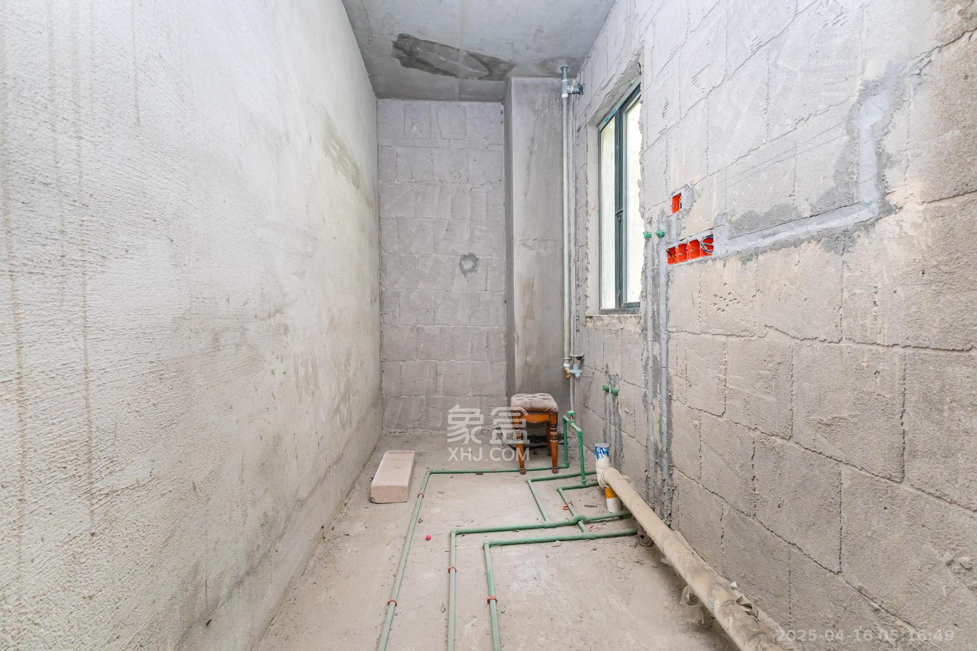 金湘苑(星澜之悦) 4室2厅2卫 62.0万 金湘苑(星澜之悦) 4室2厅2卫 62.0万厨房