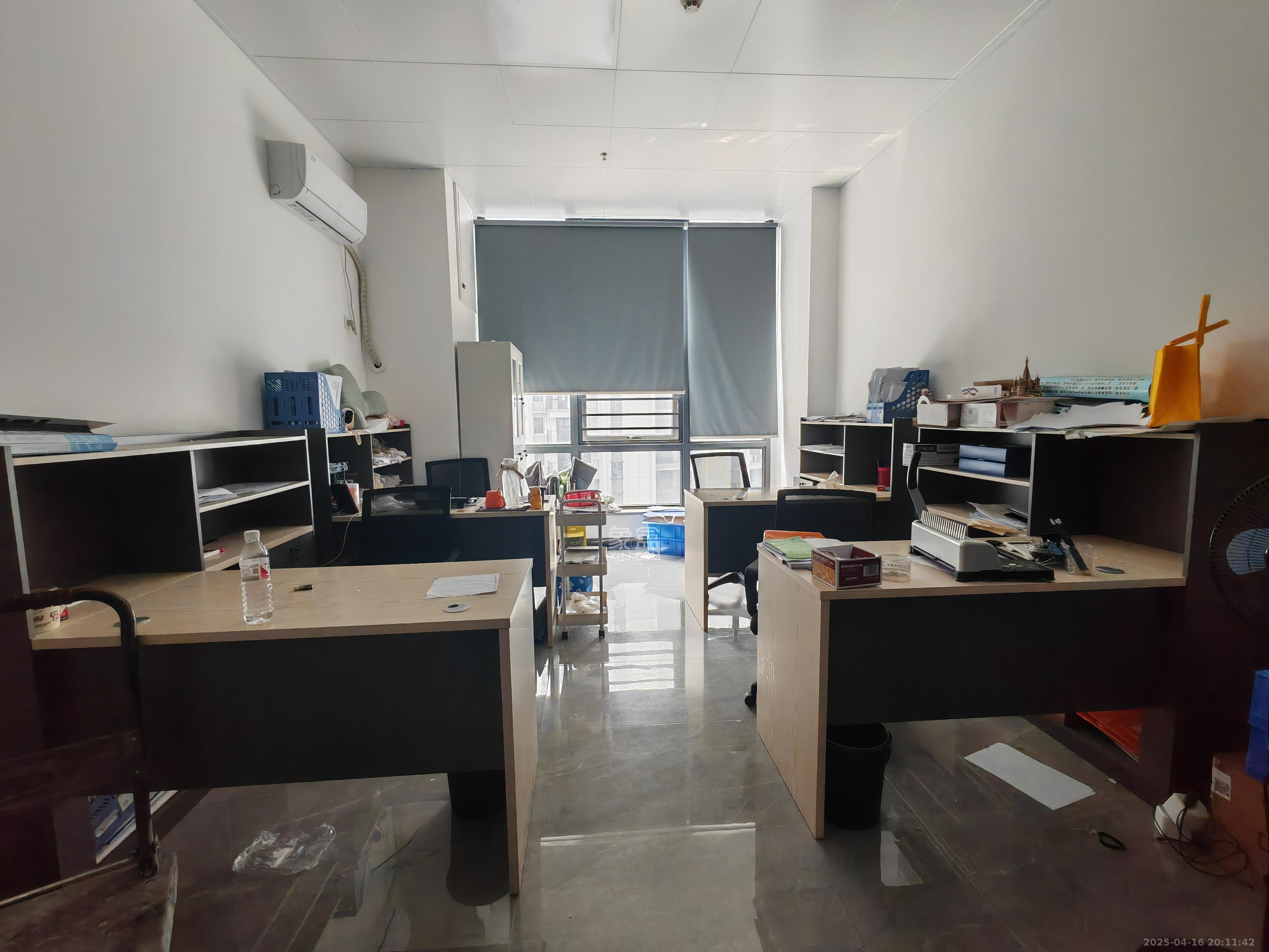 旭辉汇樾城 1室1厅1卫 1400.0元/月 旭辉汇樾城 1室1厅1卫 1400.0元/月室内图