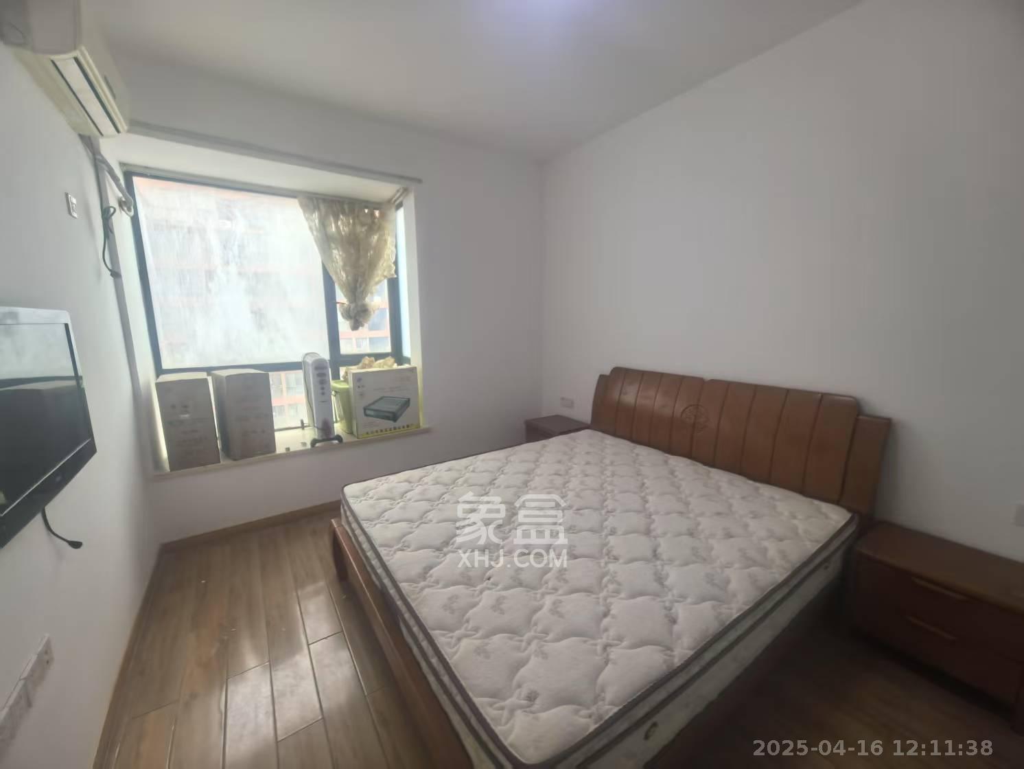 金领家族 2室2厅1卫 1700.0元/月 金领家族 2室2厅1卫 1700.0元/月室内图