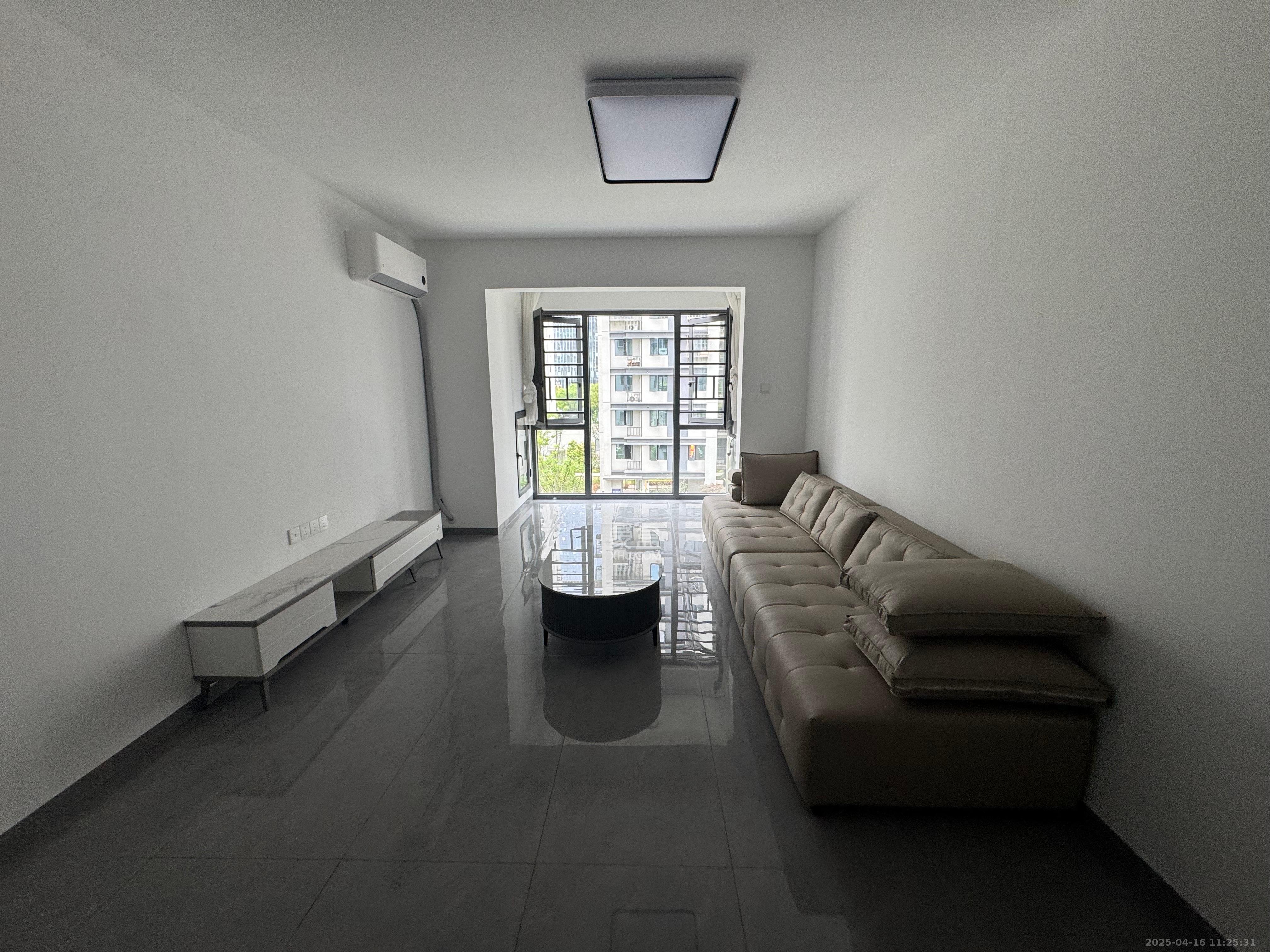 旭日嘉苑 2室2厅1卫 2300.0元/月 旭日嘉苑 2室2厅1卫 2300.0元/月室内图