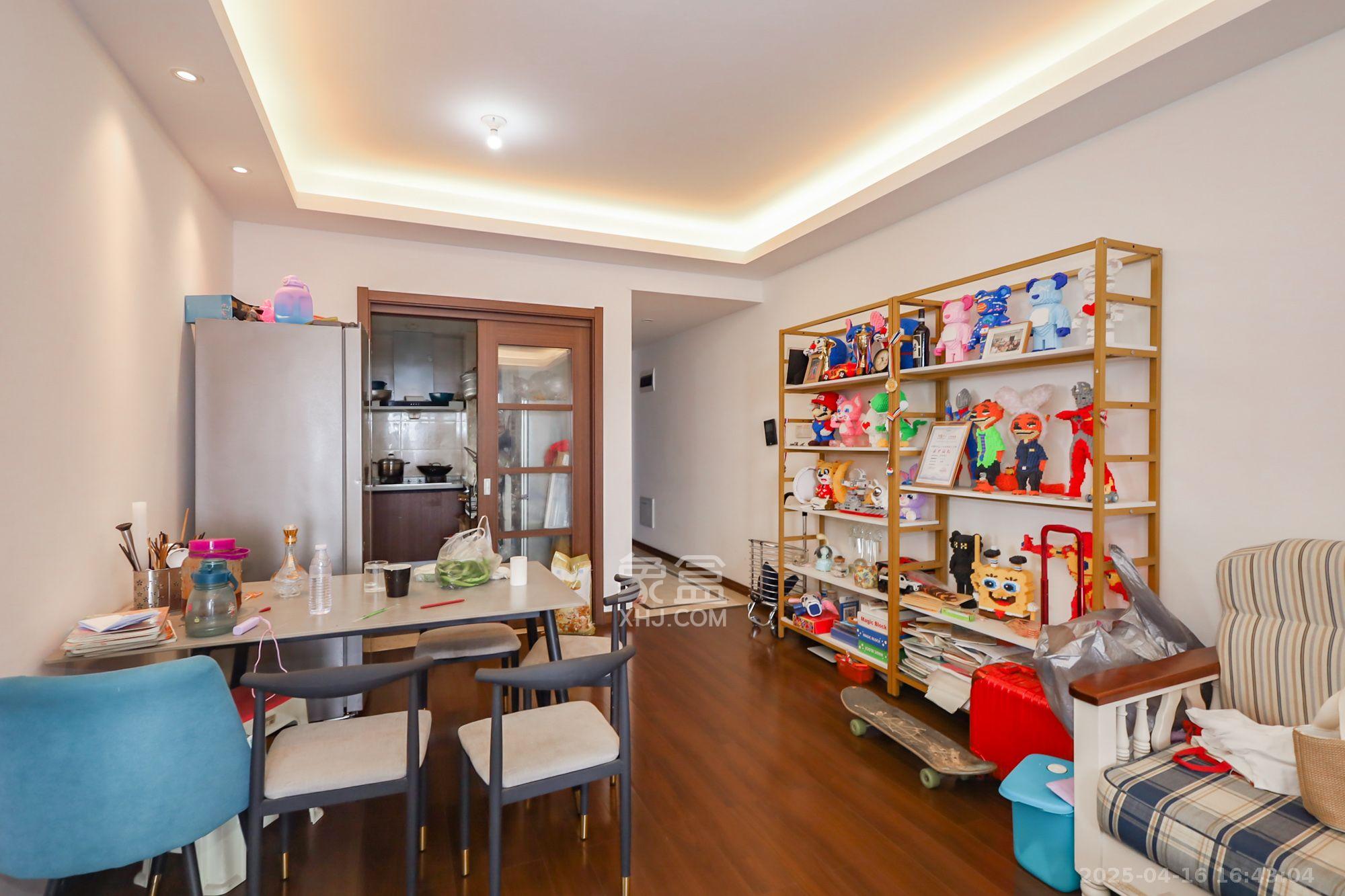 万科里金域国际 3室2厅2卫 3500.0元/月 万科里金域国际 3室2厅2卫 3500.0元/月室内图