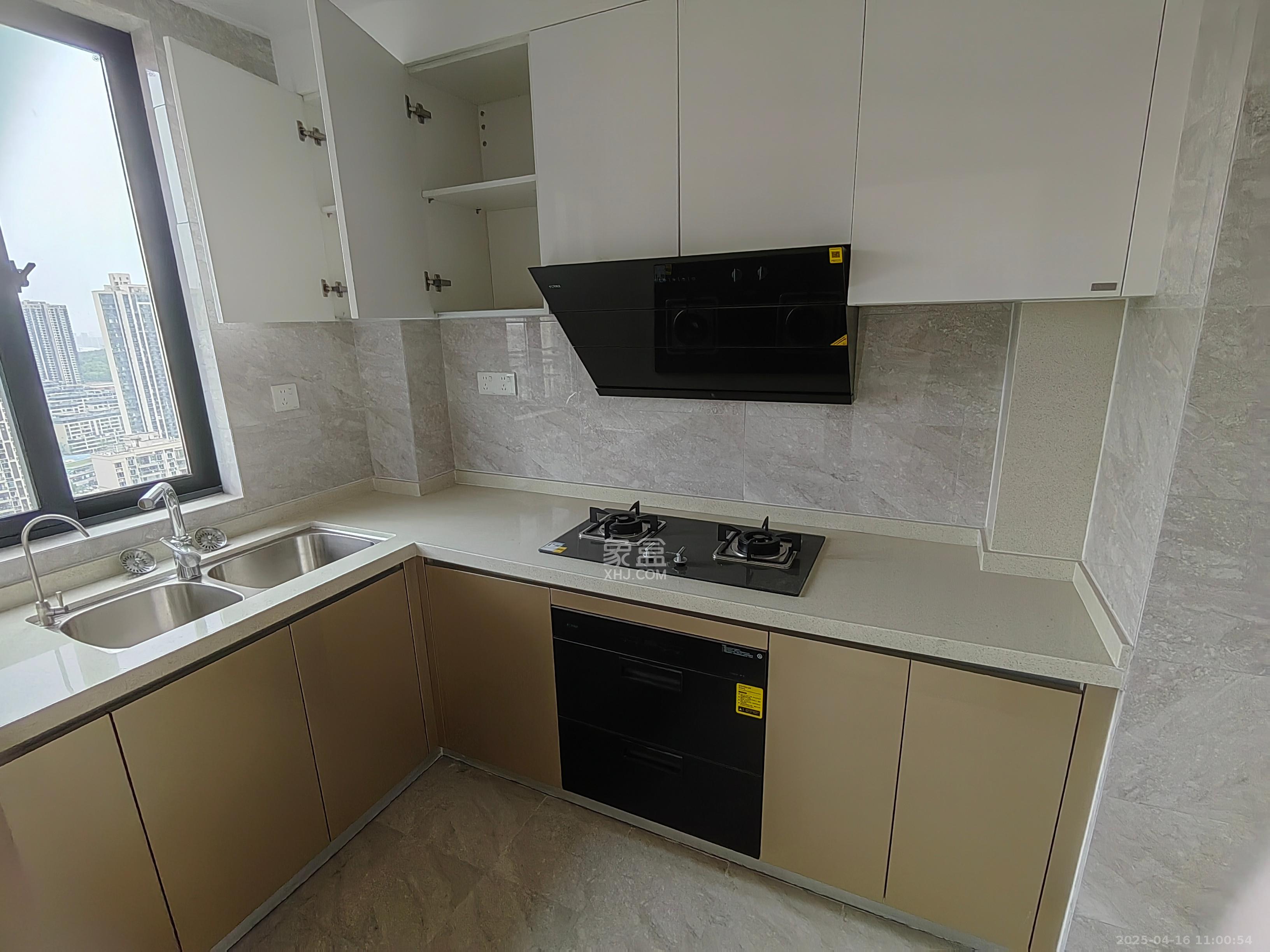 中建嘉和城凤凰台(中建瑞兴家园) 4室2厅2卫 2200.0元/月 中建嘉和城凤凰台(中建瑞兴家园) 4室2厅2卫 2200.0元/月室内图