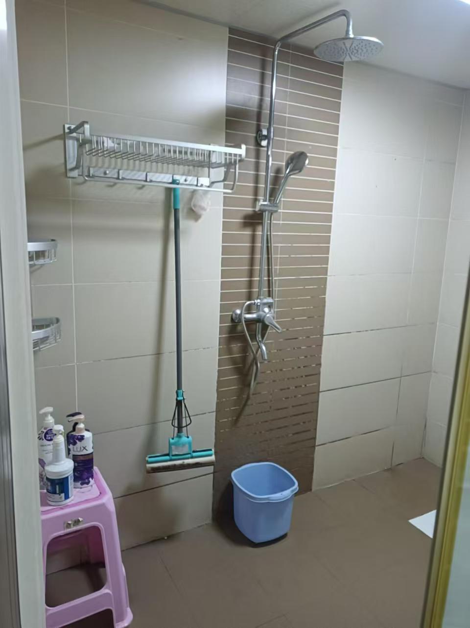 名仕华府  1室1厅1卫   1100.00元/月室内图