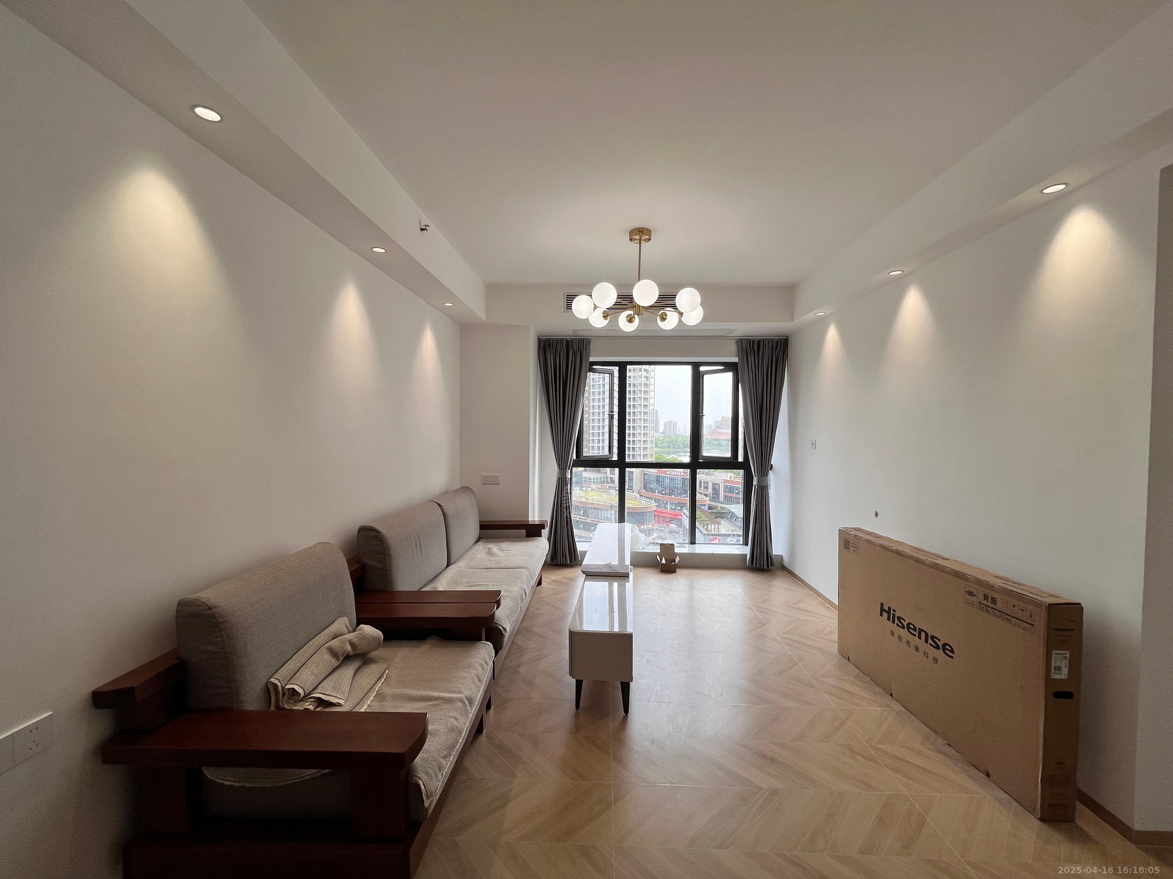 华晨神农湾 2室2厅1卫 2500.0元/月 华晨神农湾 2室2厅1卫 2500.0元/月室内图