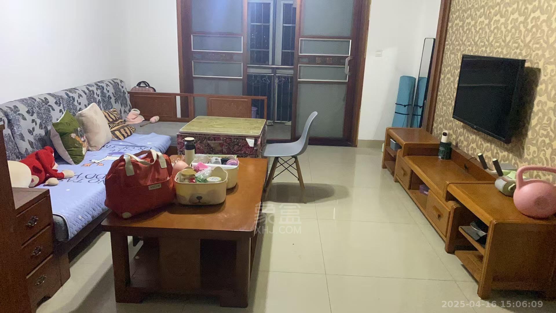 尚峰公寓 3室2厅1卫 1300.0元/月 尚峰公寓 3室2厅1卫 1300.0元/月室内图