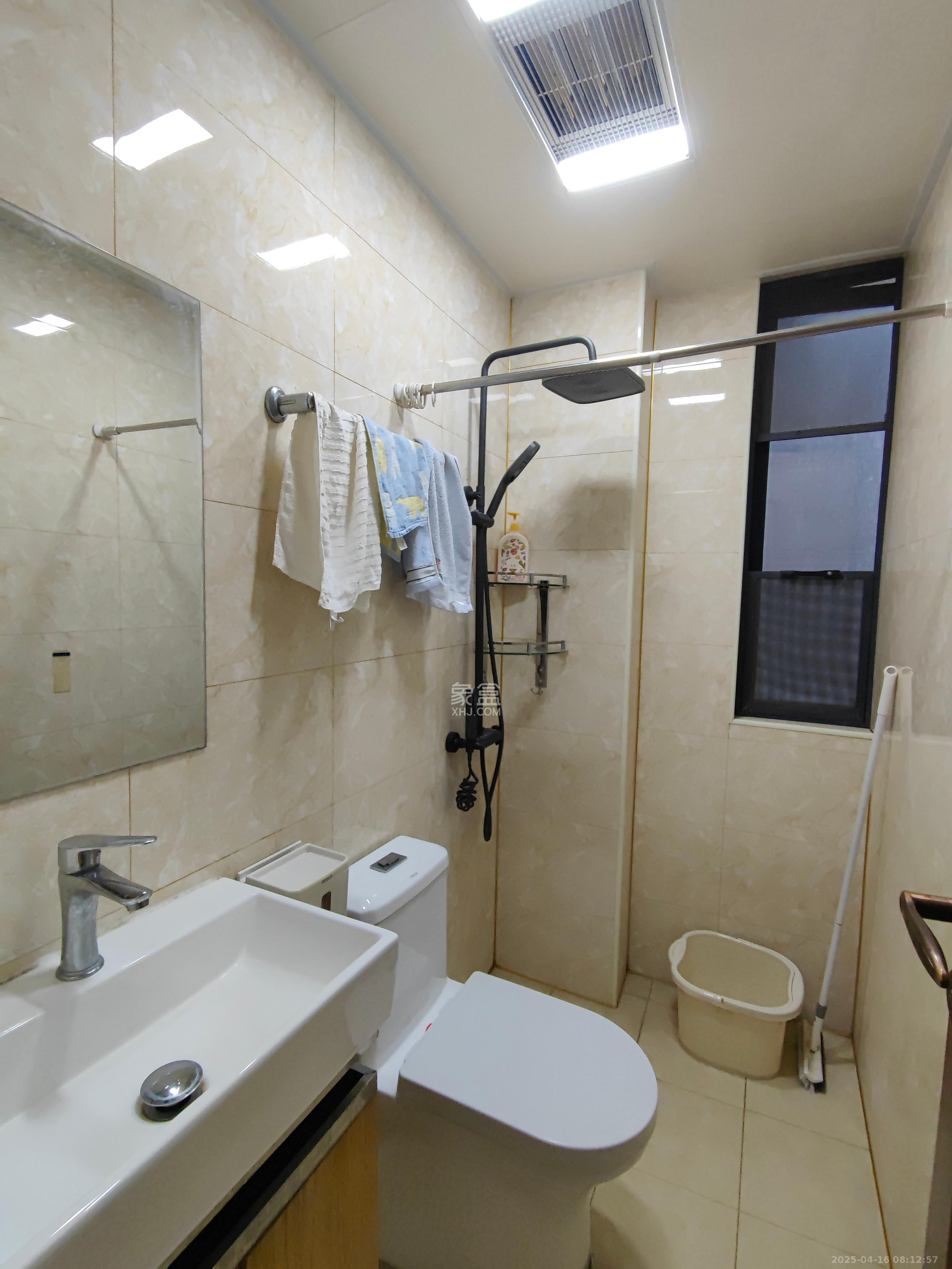 中建梅溪湖中心  3室2厅2卫    3200.0元/月室内图