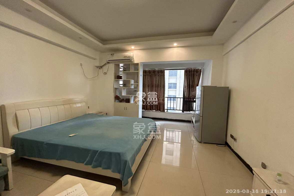 中泰财富湘江 1室1厅1卫 1200.0元/月 中泰财富湘江 1室1厅1卫 1200.0元/月室内图