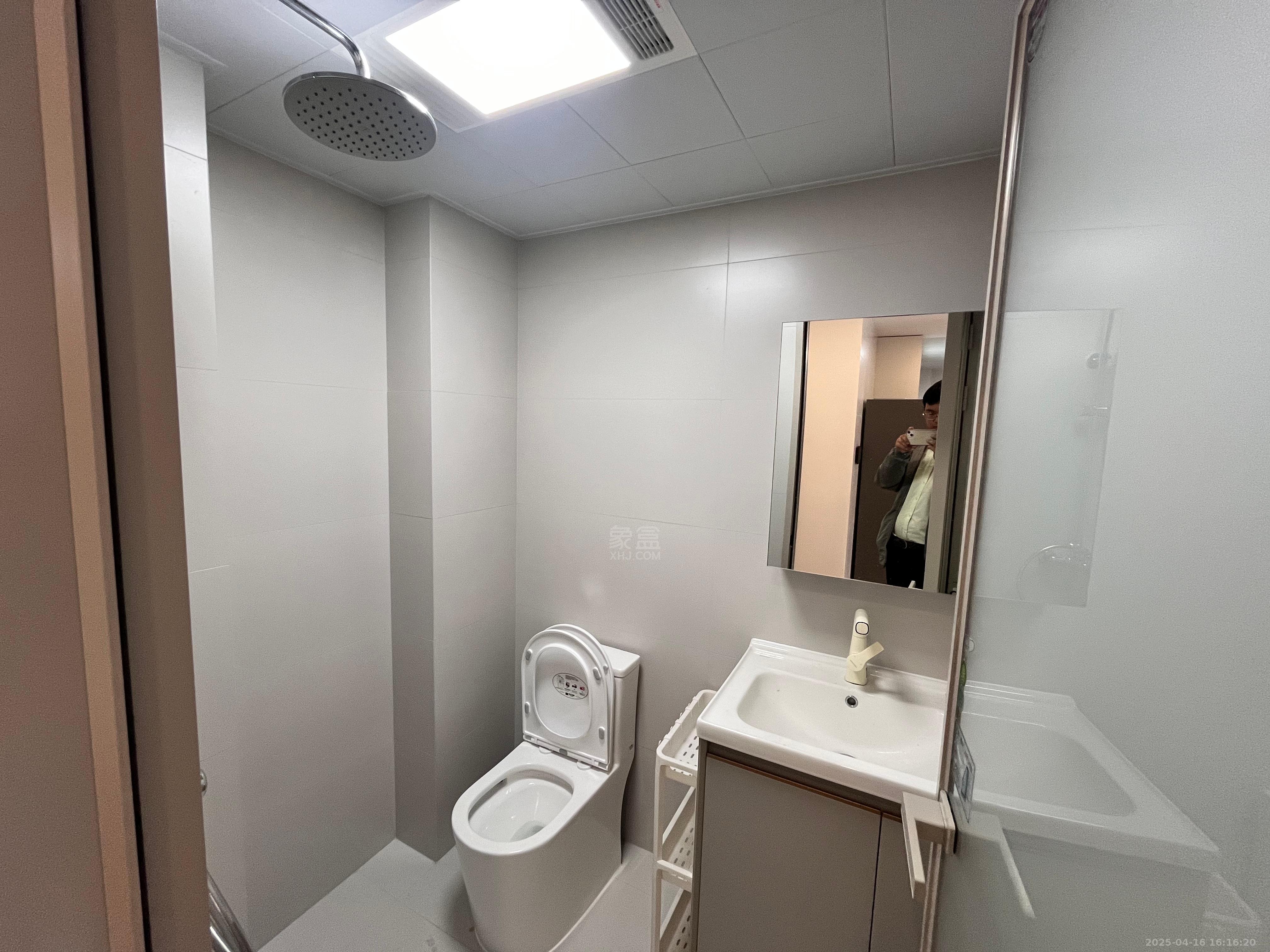 华晨神农湾 2室2厅1卫 2500.0元/月 华晨神农湾 2室2厅1卫 2500.0元/月室内图