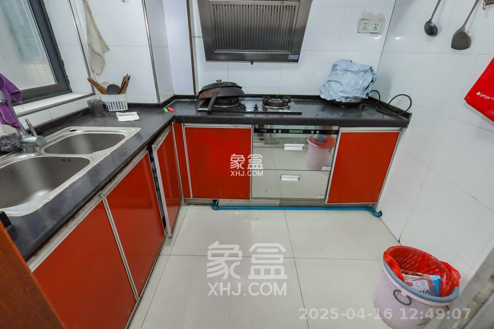 莱茵城  3室2厅1卫    1900.0元/月室内图