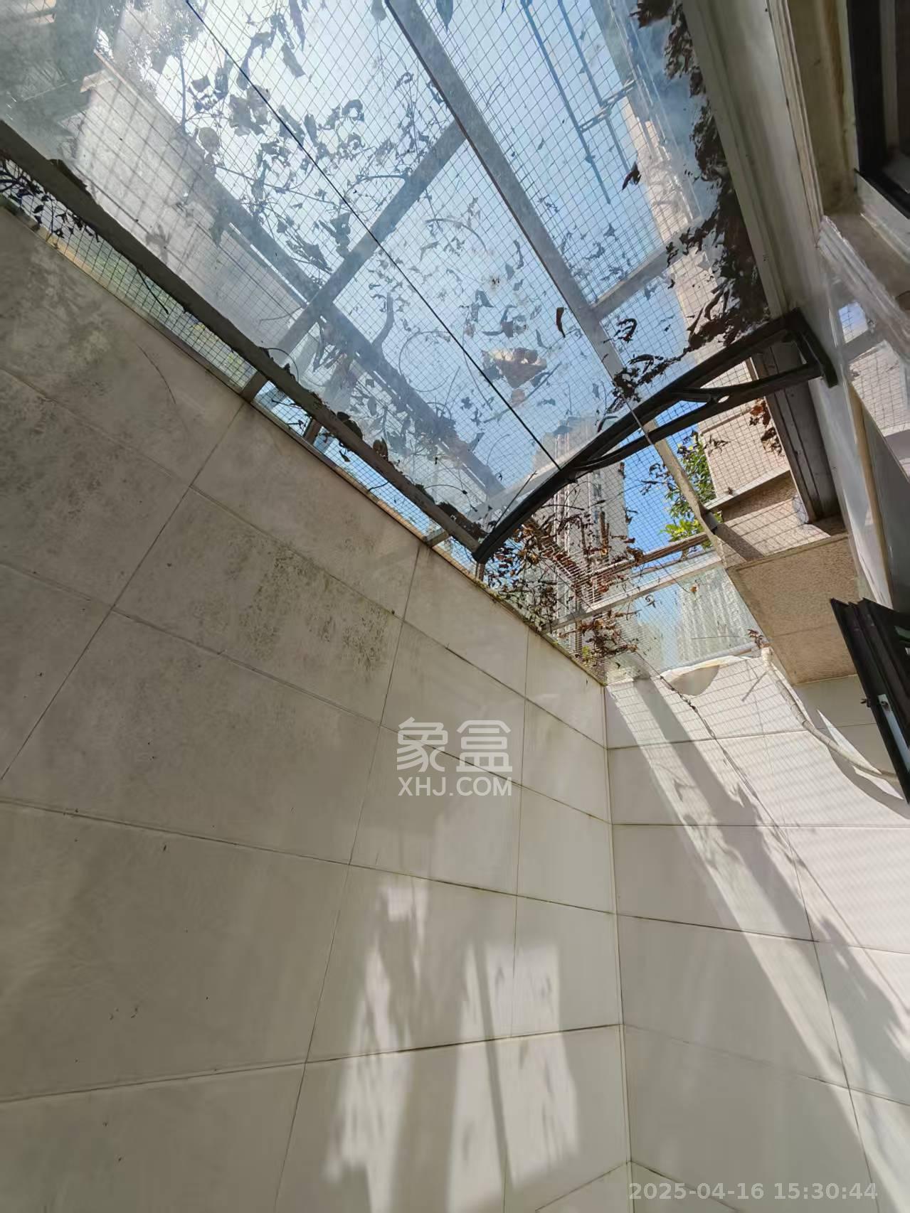 金茂梅溪湖  2室2厅1卫    1500.0元/月 金茂梅溪湖  2室2厅1卫    1500.0元/月室内图