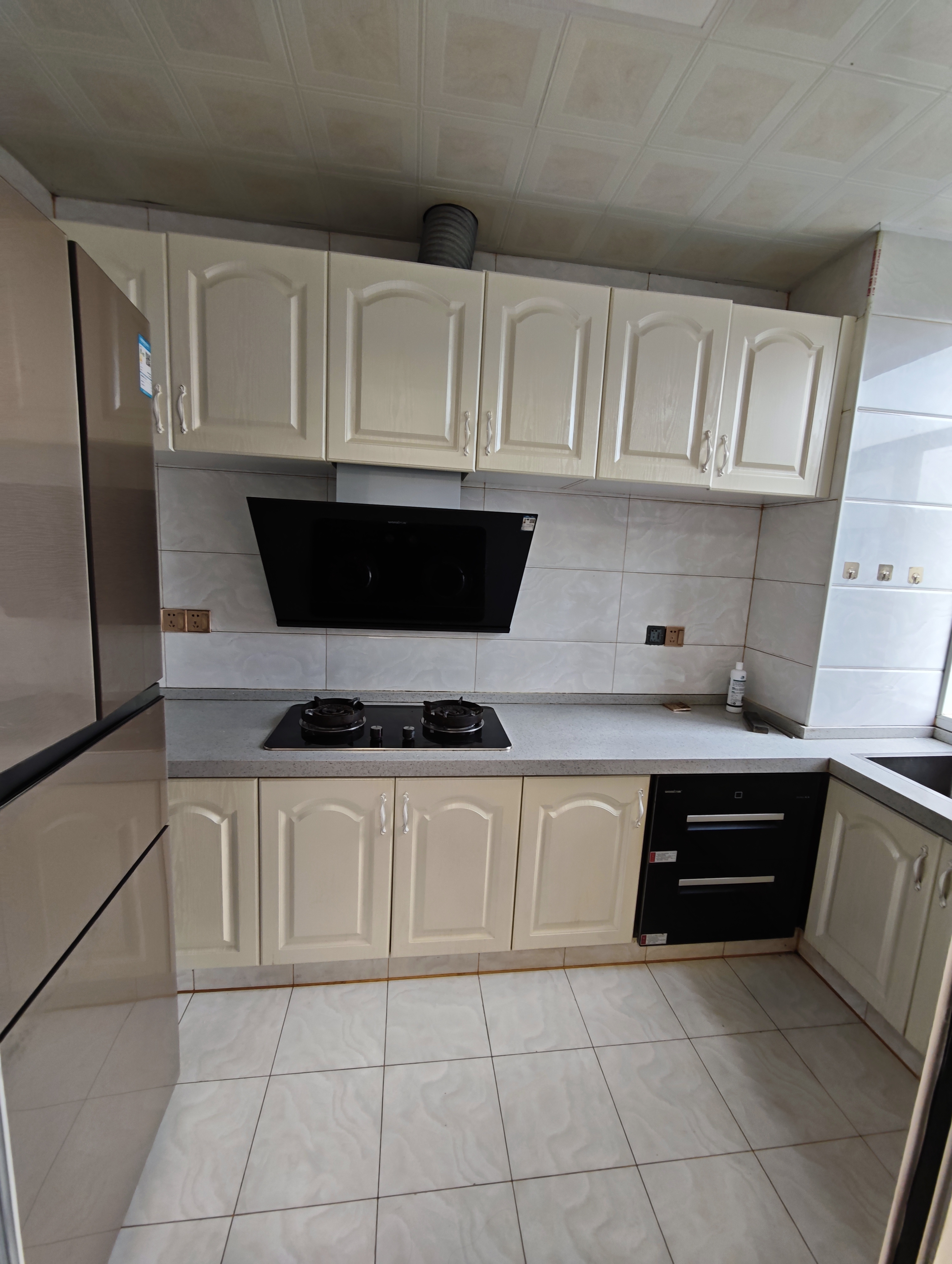 百弘学府城 3室2厅2卫 2000.0元/月 百弘学府城 3室2厅2卫 2000.0元/月室内图