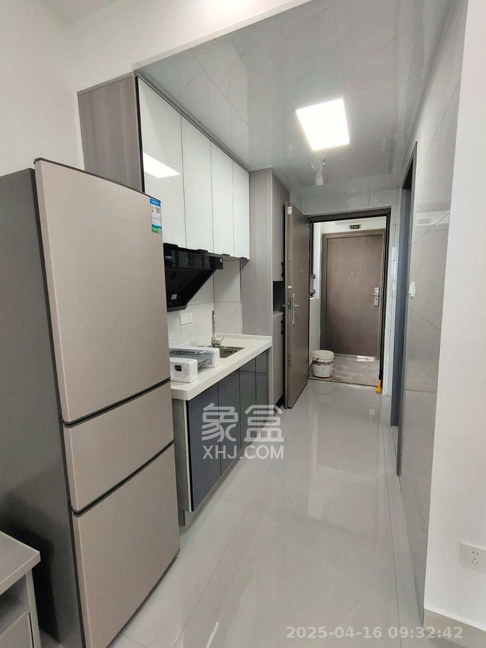 新城悦隽公园  1室1厅1卫    1100.0元/月 新城悦隽公园  1室1厅1卫    1100.0元/月室内图