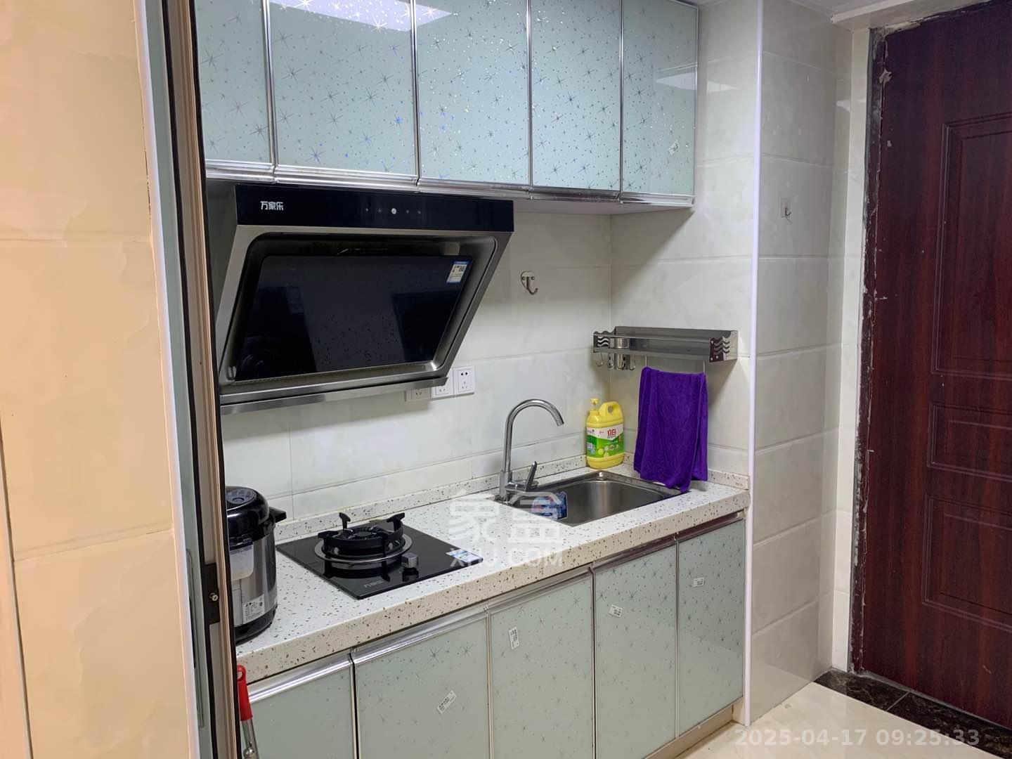 中海新城熙岸(中信新城五期)  1室1厅1卫    1200.0元/月 中海新城熙岸(中信新城五期)  1室1厅1卫    1200.0元/月室内图