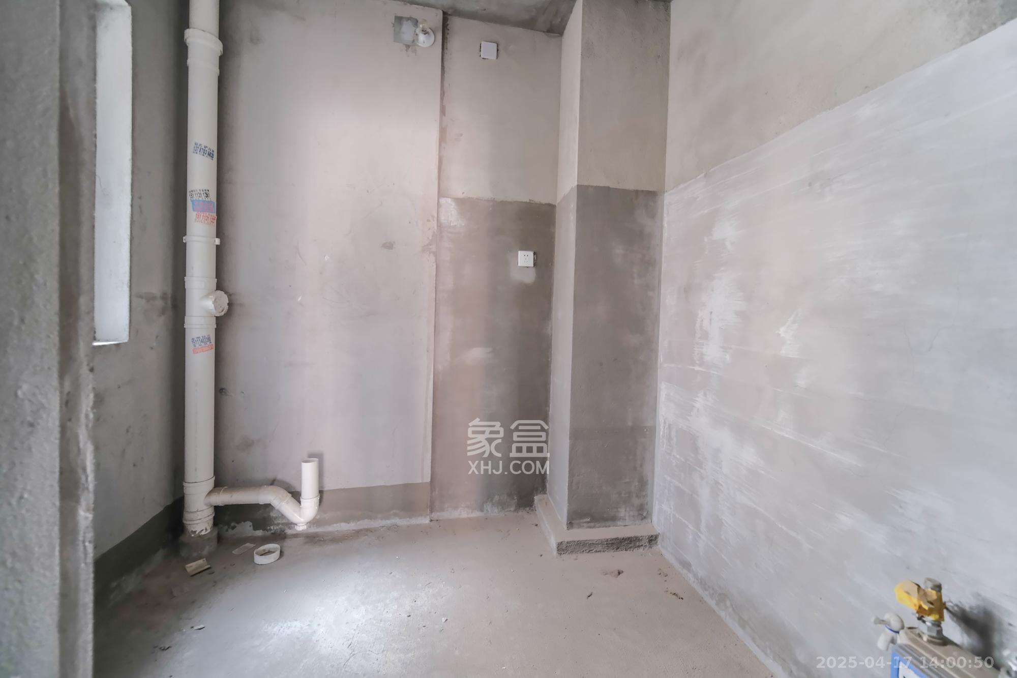 湖湘奥林匹克花园 3室2厅1卫 57.0万 湖湘奥林匹克花园 3室2厅1卫 57.0万厨房