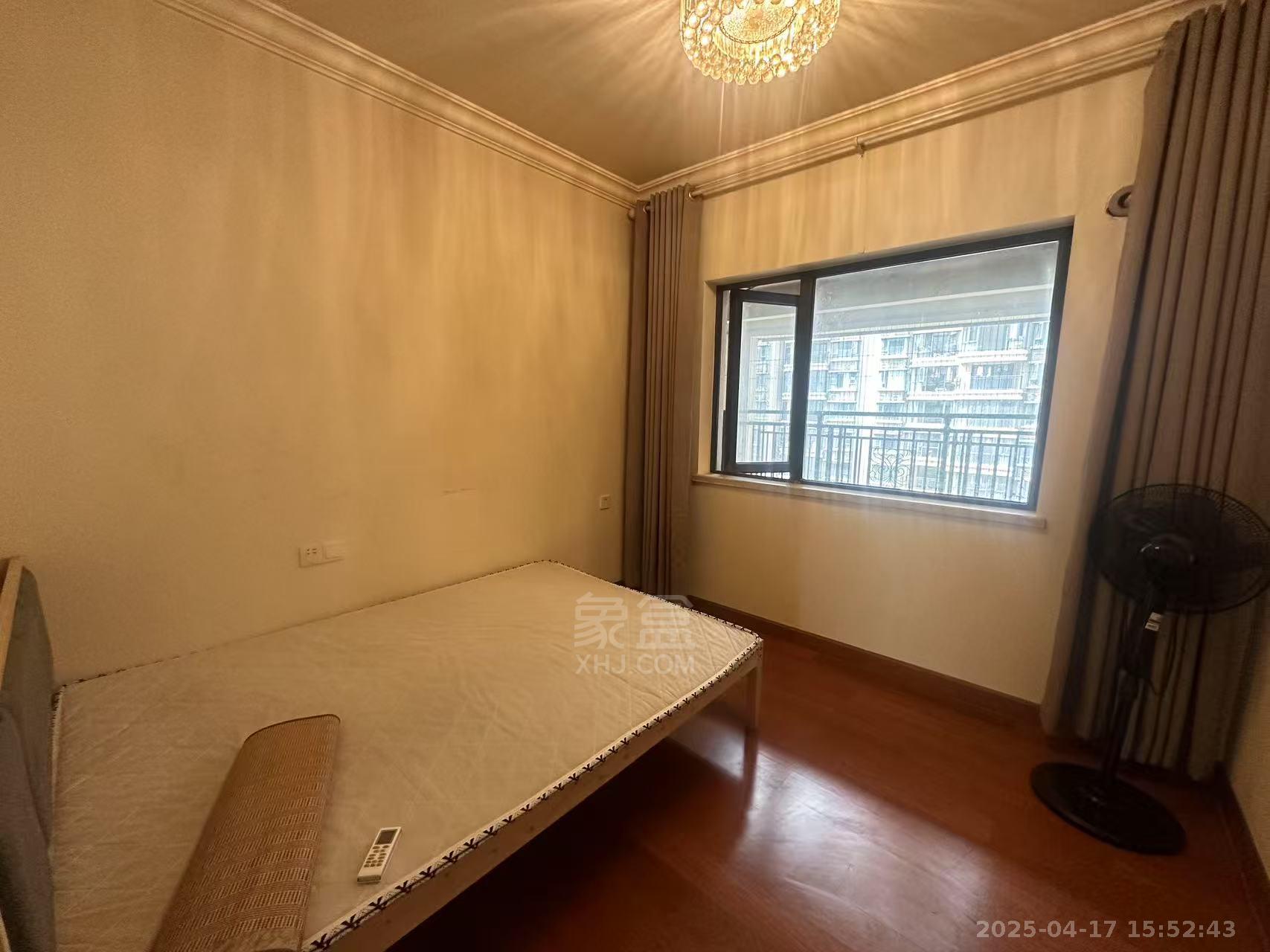 恒大华府 3室2厅2卫 2200.0元/月 恒大华府 3室2厅2卫 2200.0元/月室内图