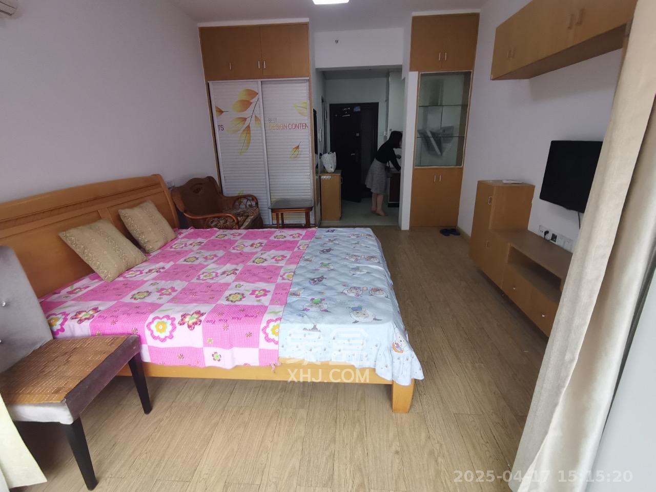 万科魅力之城  1室1厅1卫    1100.0元/月