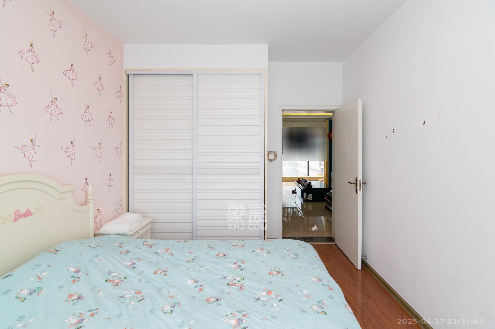 润和紫郡一期 4室2厅2卫 90.0万 润和紫郡一期 4室2厅2卫 90.0万卧室