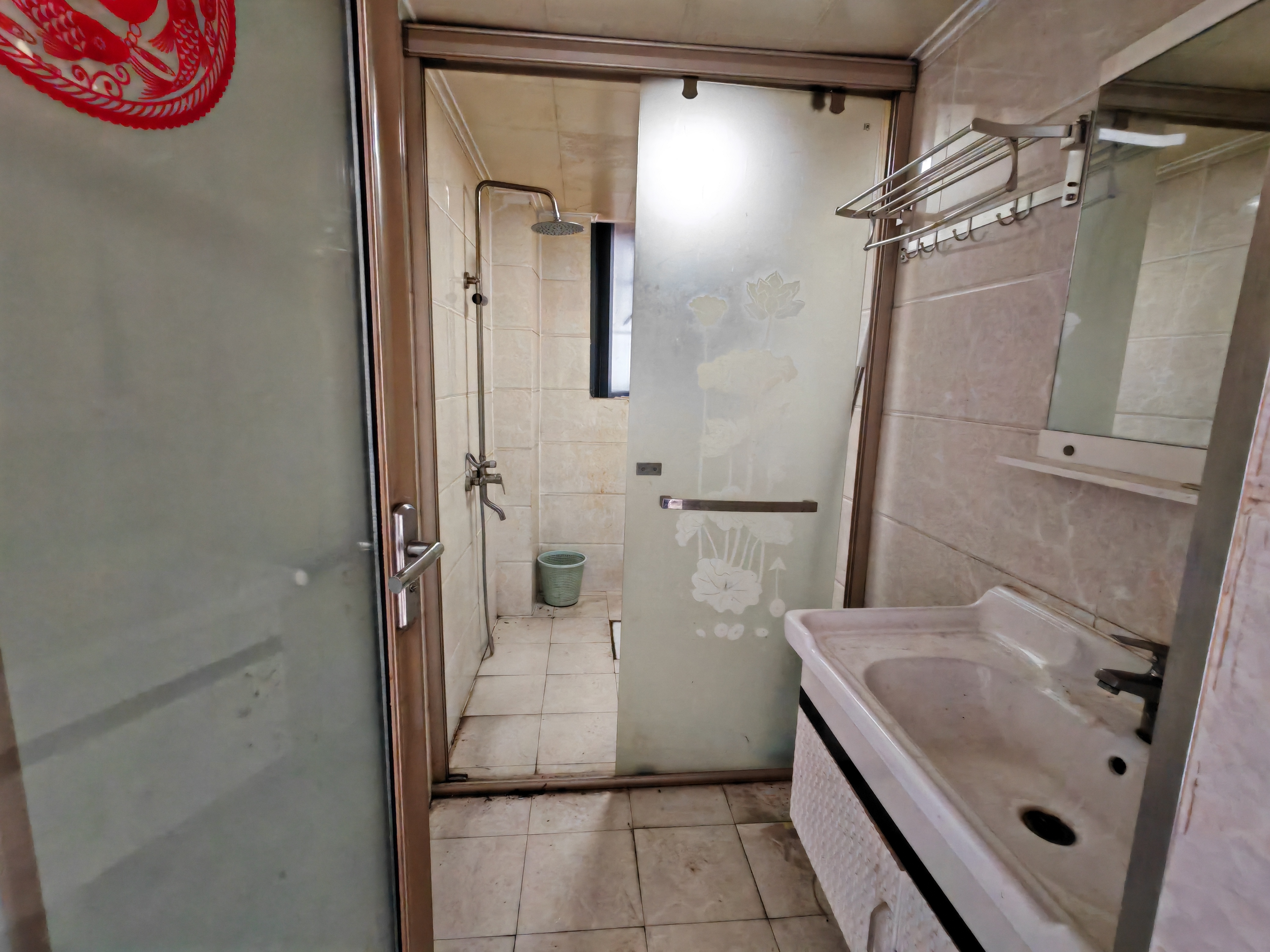 南门口安置小区  3室2厅2卫   1900.00元/月室内图