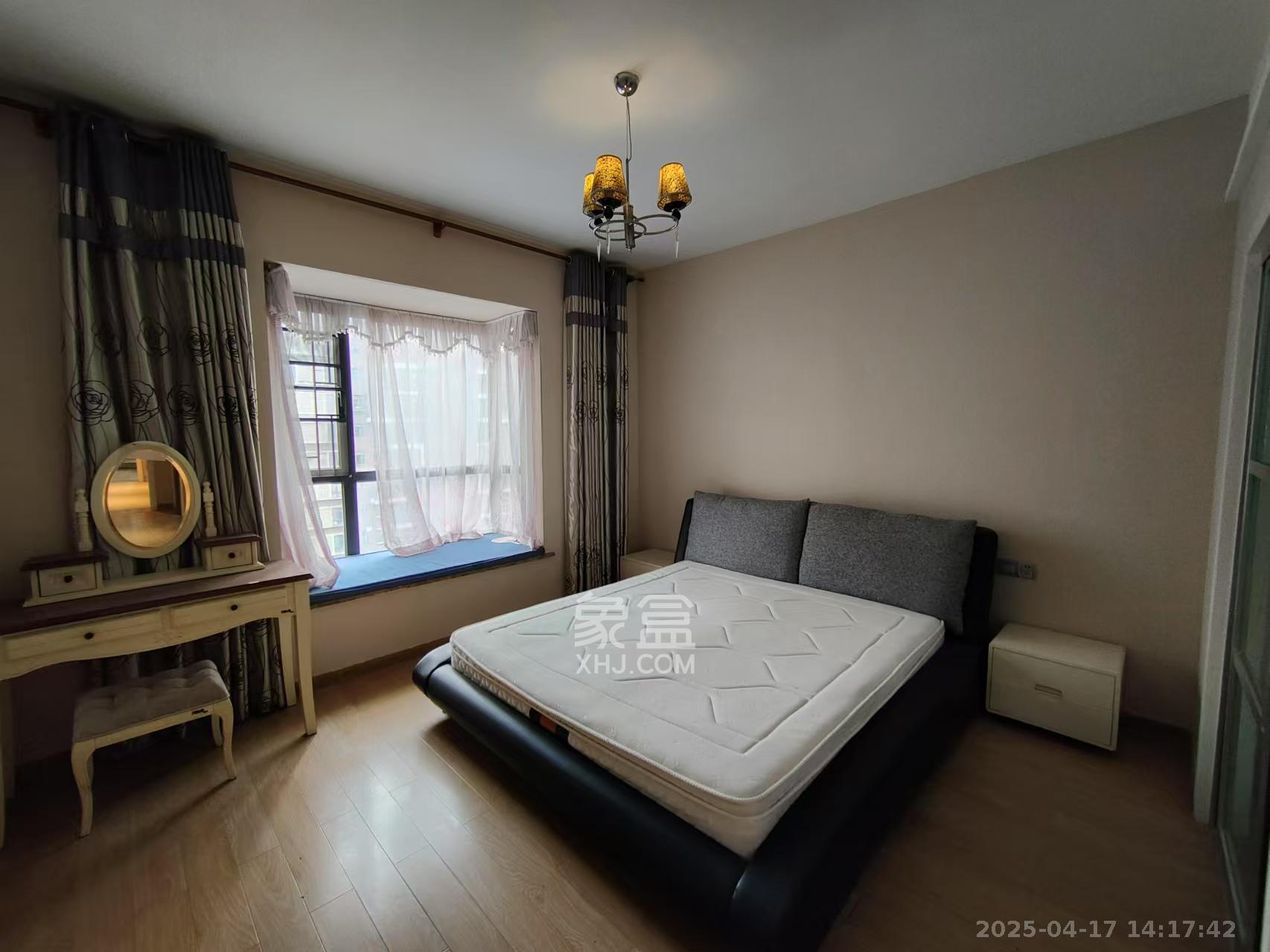 鑫远湘府华城 3室2厅2卫 3800.0元/月 鑫远湘府华城 3室2厅2卫 3800.0元/月室内图