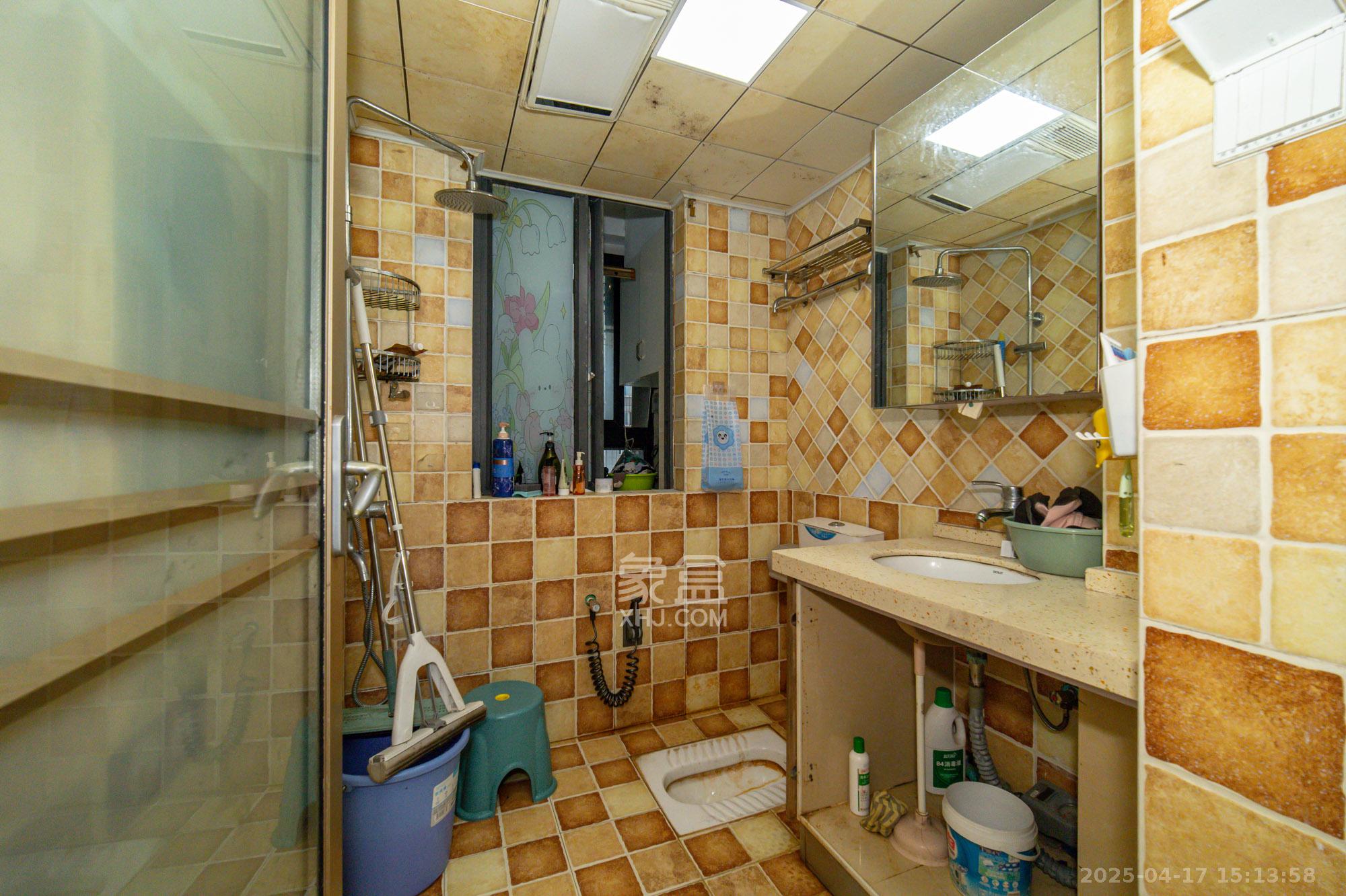 尚都花园城  3室2厅1卫    68.0万卫生间