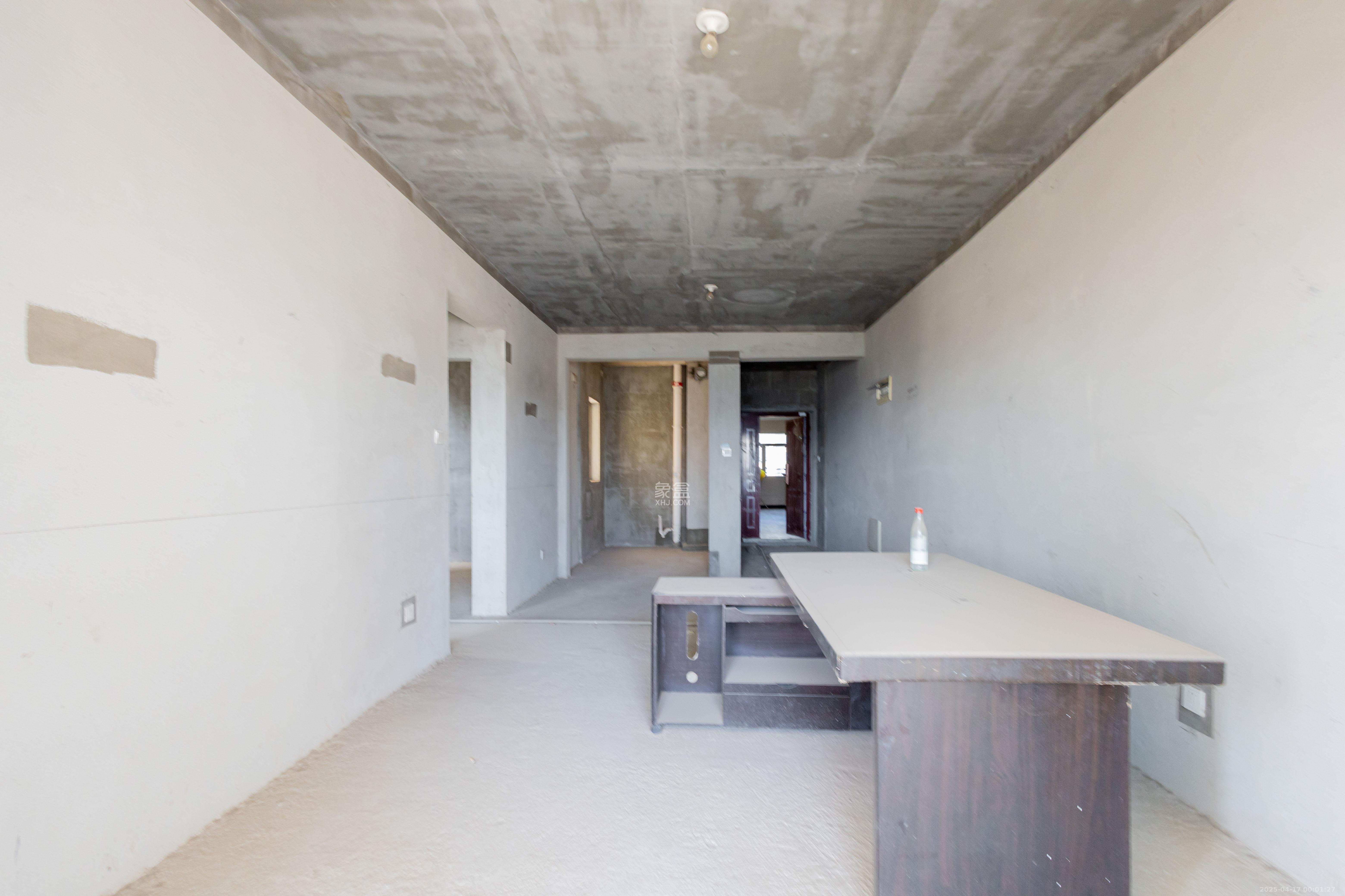 中交中央公园D4区 2室2厅1卫 75.0万 中交中央公园D4区 2室2厅1卫 75.0万客厅