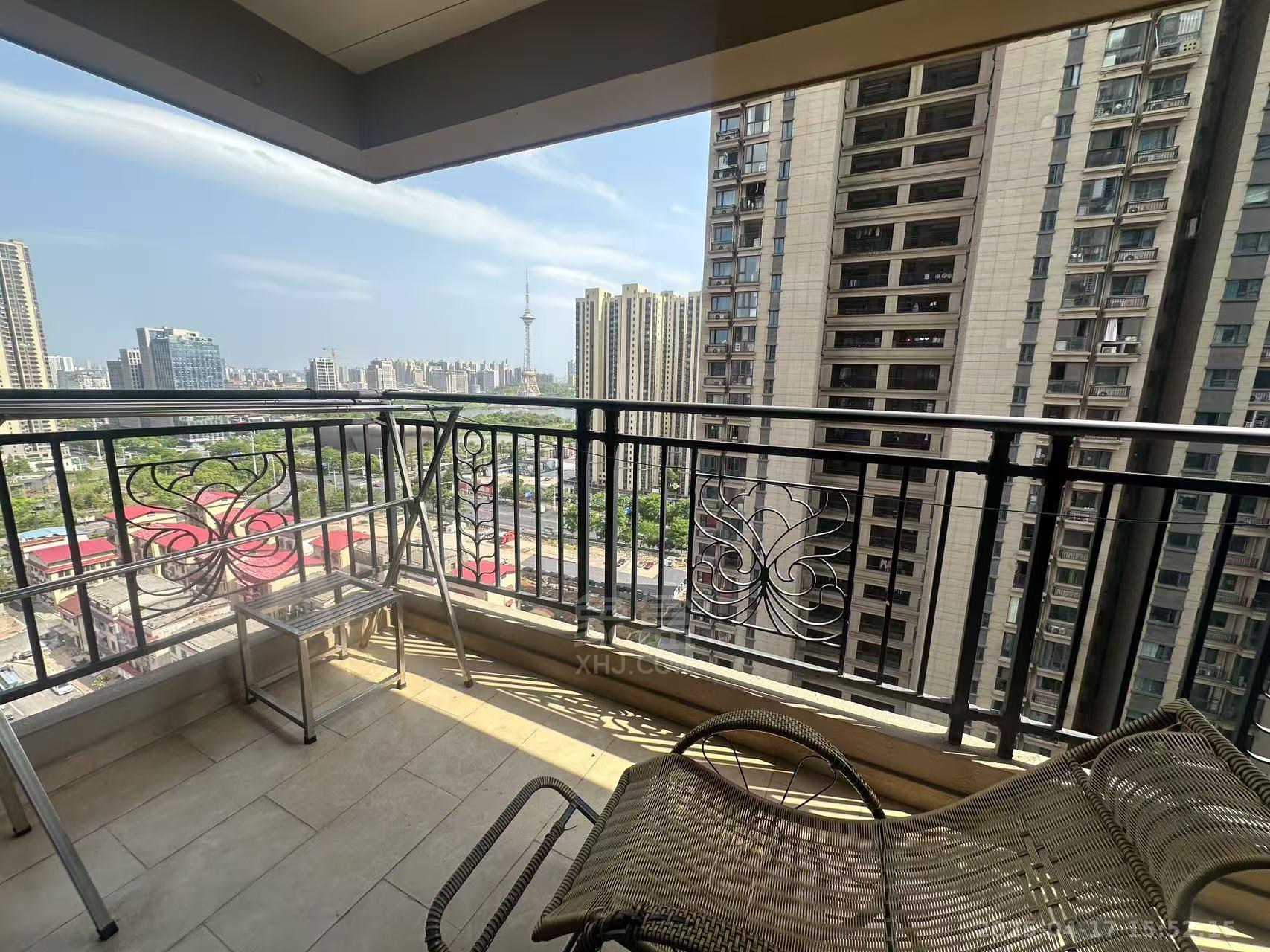 恒大华府 3室2厅2卫 2200.0元/月 恒大华府 3室2厅2卫 2200.0元/月室内图