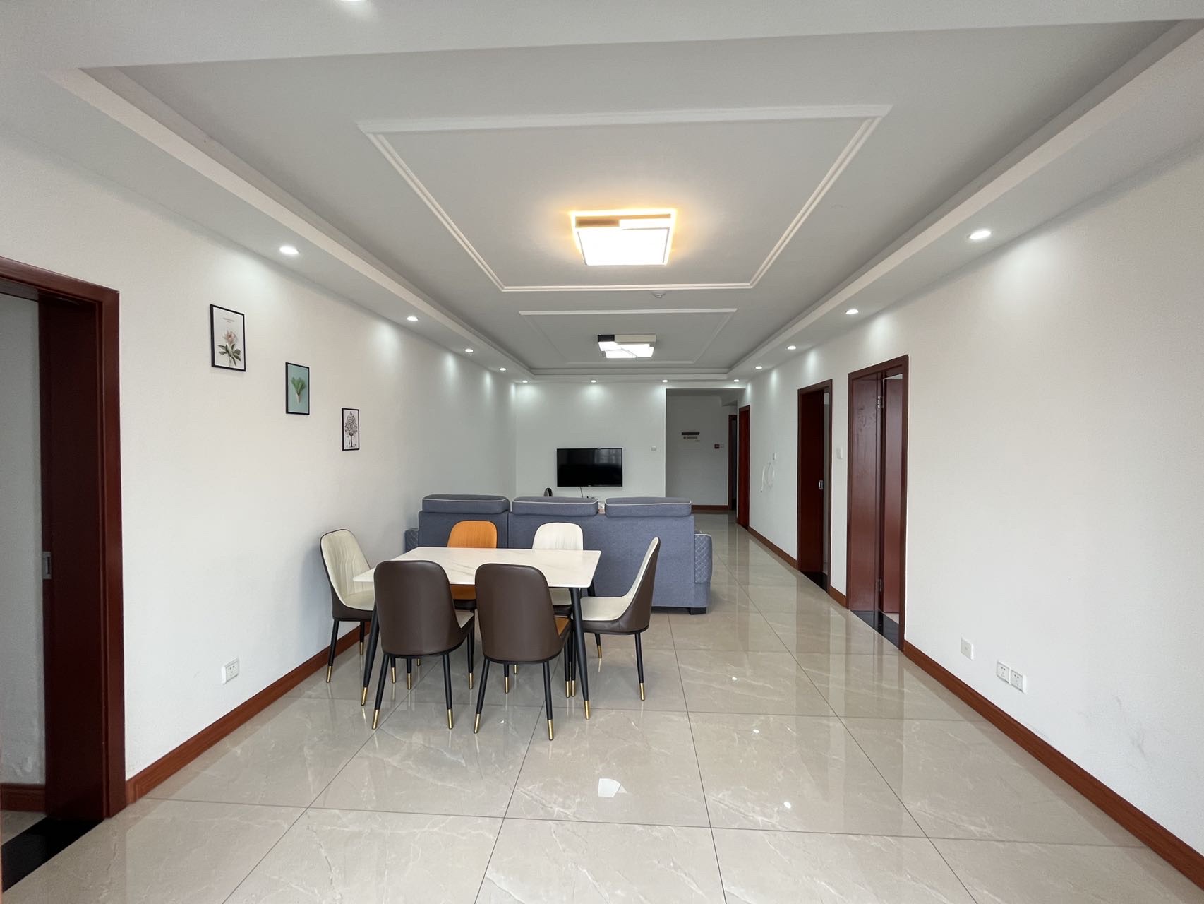 南门口安置小区一期 3室2厅1卫 2200.0元/月 南门口安置小区一期 3室2厅1卫 2200.0元/月室内图