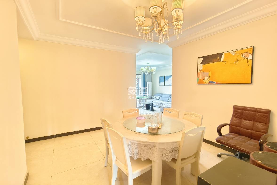 恒大华府 3室2厅2卫 2400.0元/月 恒大华府 3室2厅2卫 2400.0元/月室内图