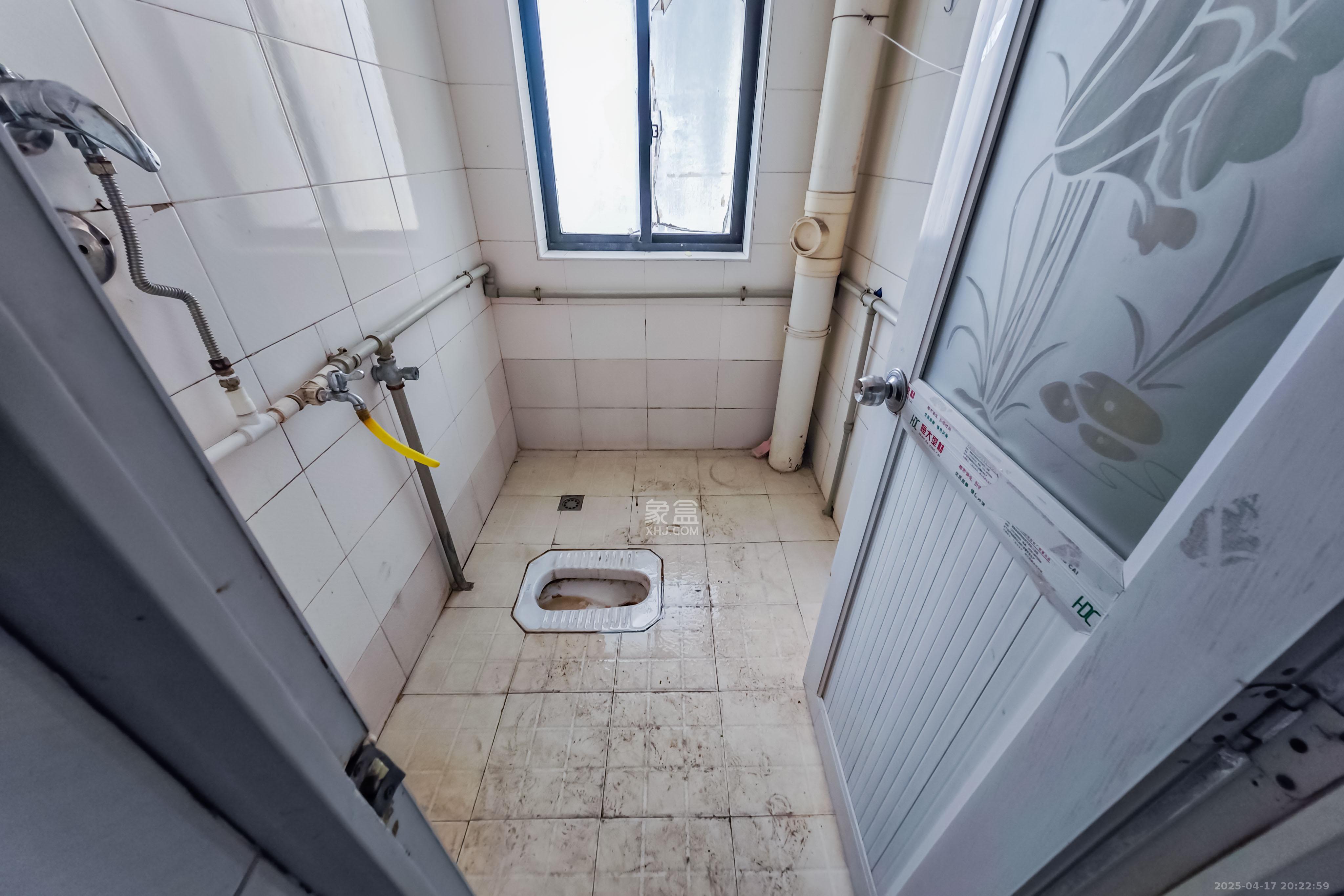 海拔东方  3室2厅2卫    115.0万 海拔东方  3室2厅2卫    115.0万卫生间