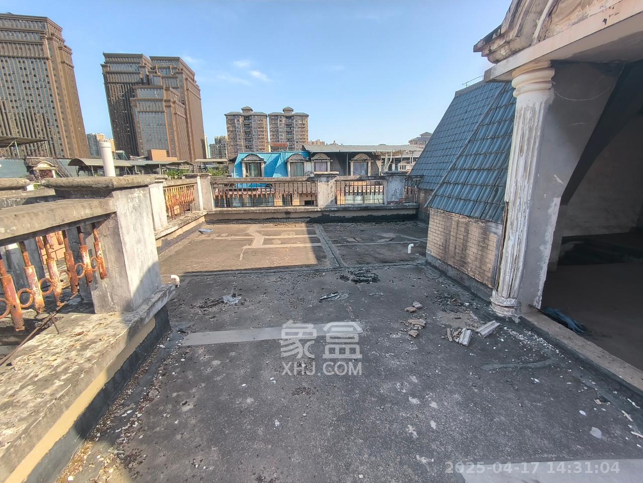 盘龙名府 3室2厅2卫 35.0万 盘龙名府 3室2厅2卫 35.0万室内图