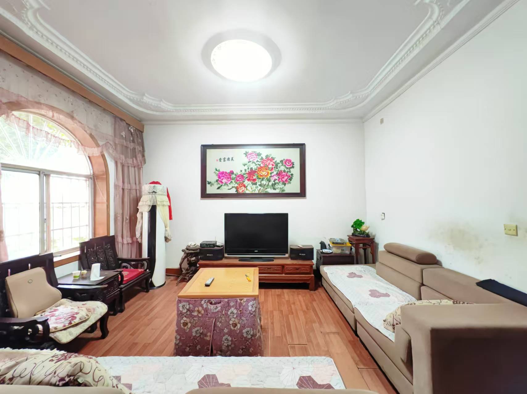 太阳村散盘 4室2厅2卫 75.0万 太阳村散盘 4室2厅2卫 75.0万室内图