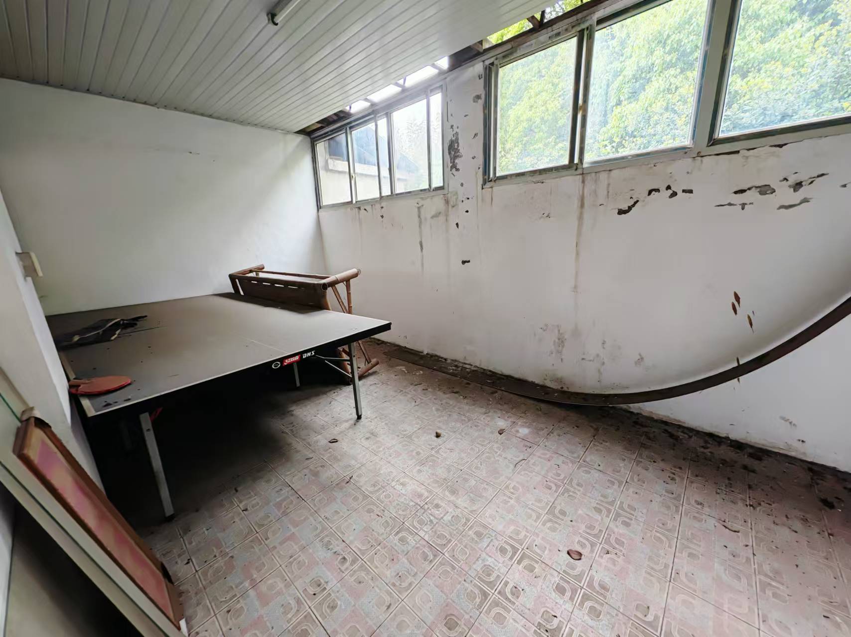 太阳村散盘 4室2厅2卫 75.0万 太阳村散盘 4室2厅2卫 75.0万室内图