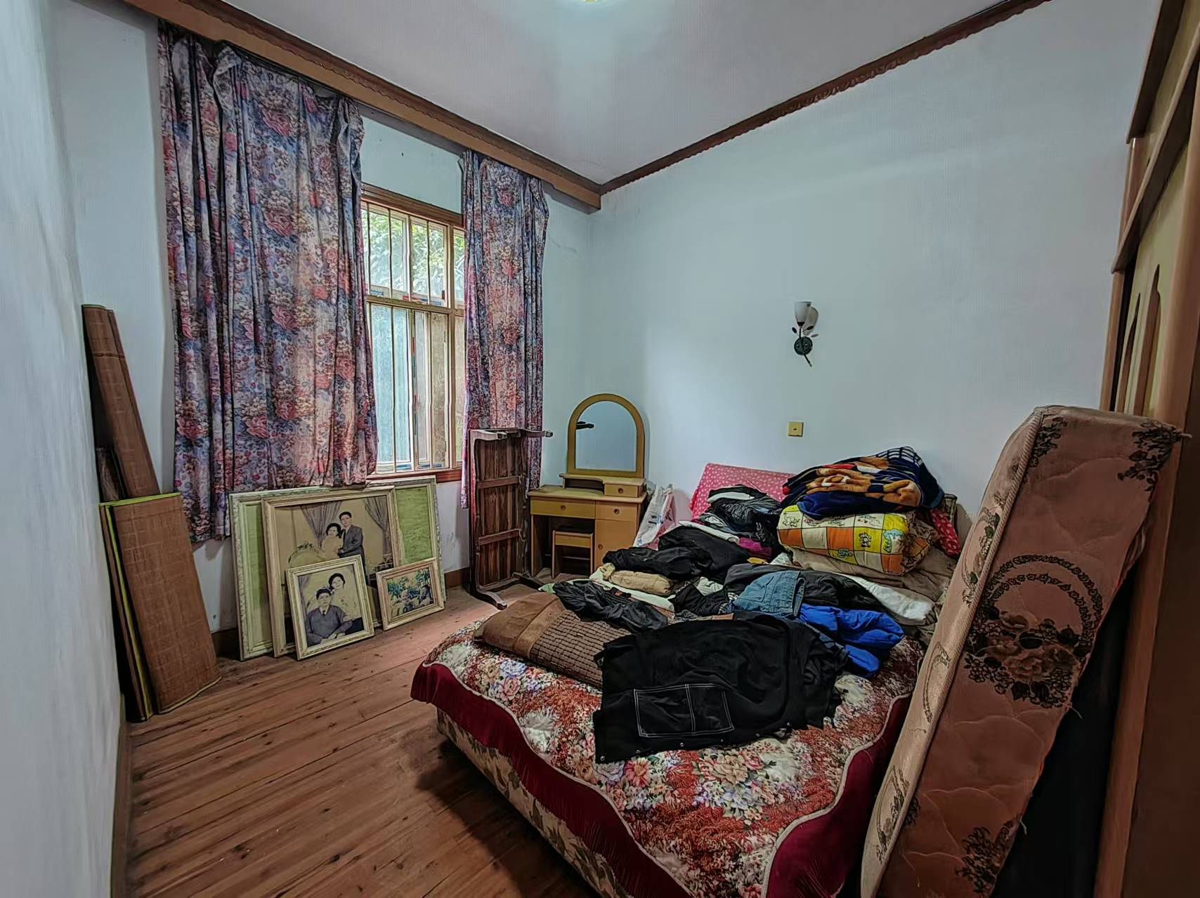 太阳村散盘 4室2厅2卫 75.0万 太阳村散盘 4室2厅2卫 75.0万室内图