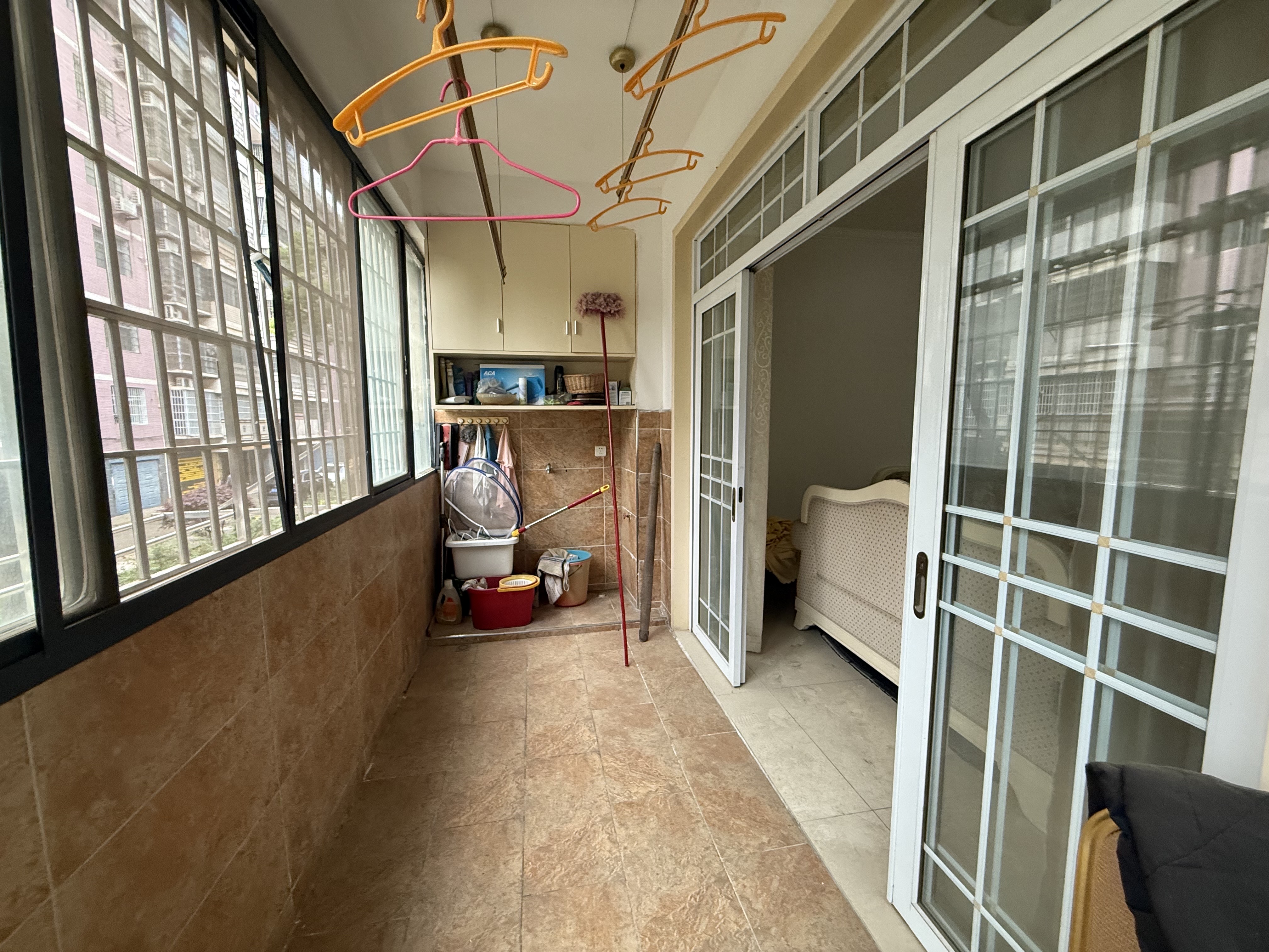 三星龙园 3室2厅2卫 52.8万 三星龙园 3室2厅2卫 52.8万客厅