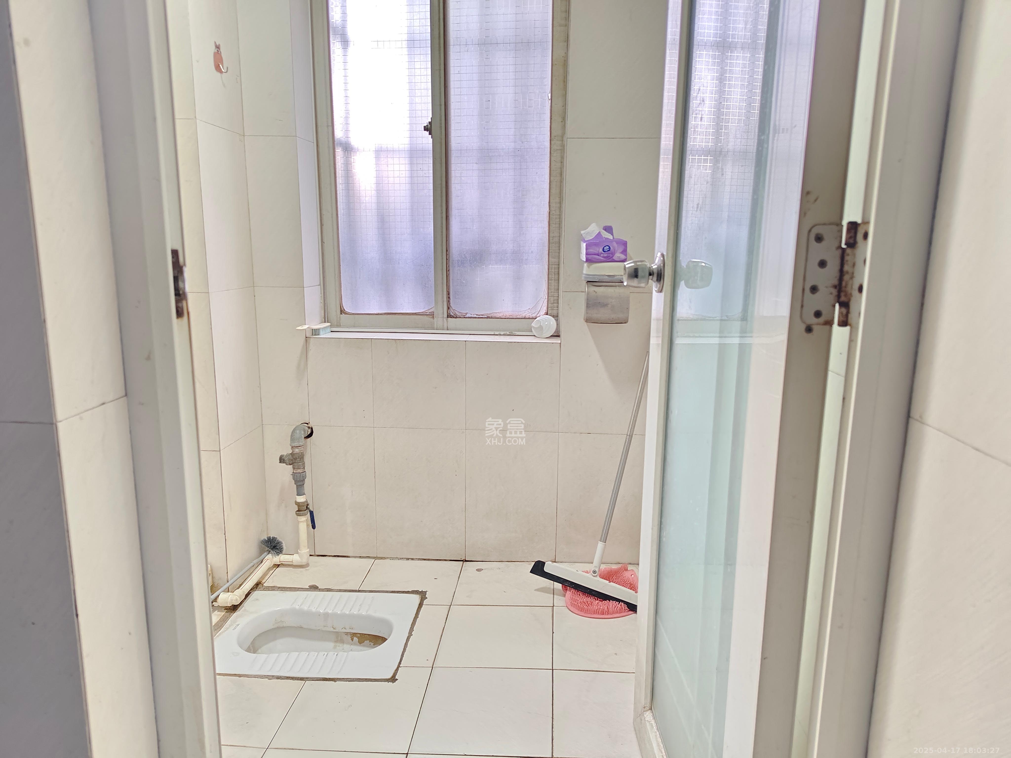 望麓锦园 3室2厅1卫 2500.0元/月 望麓锦园 3室2厅1卫 2500.0元/月室内图