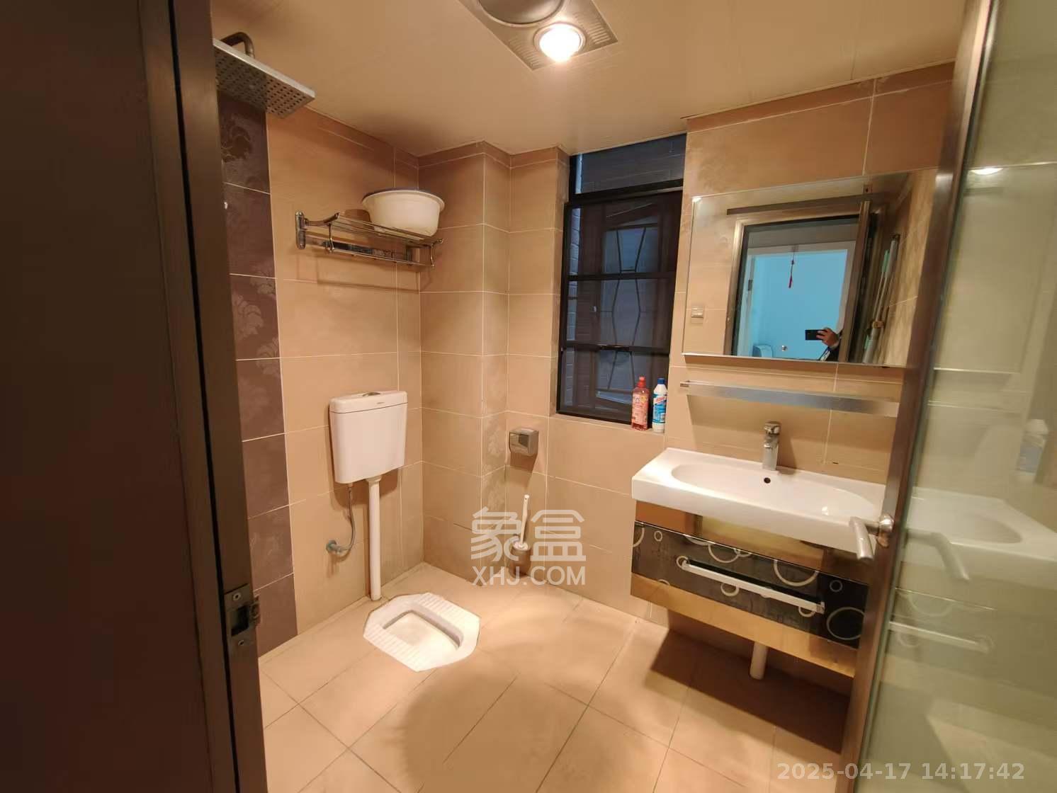 鑫远湘府华城 3室2厅2卫 3800.0元/月 鑫远湘府华城 3室2厅2卫 3800.0元/月室内图