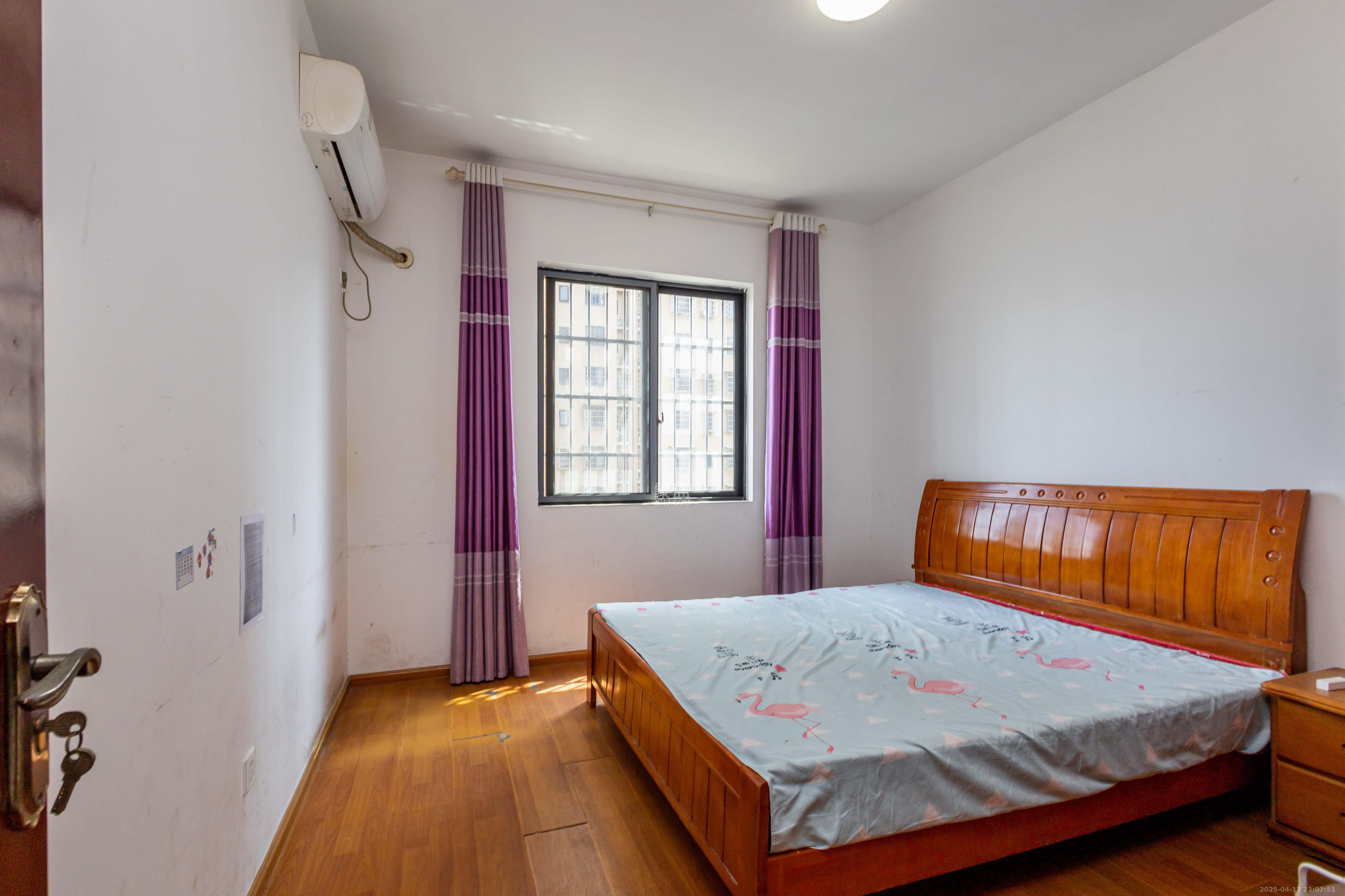 紫御江山 3室1厅1卫 65.8万 紫御江山 3室1厅1卫 65.8万卧室