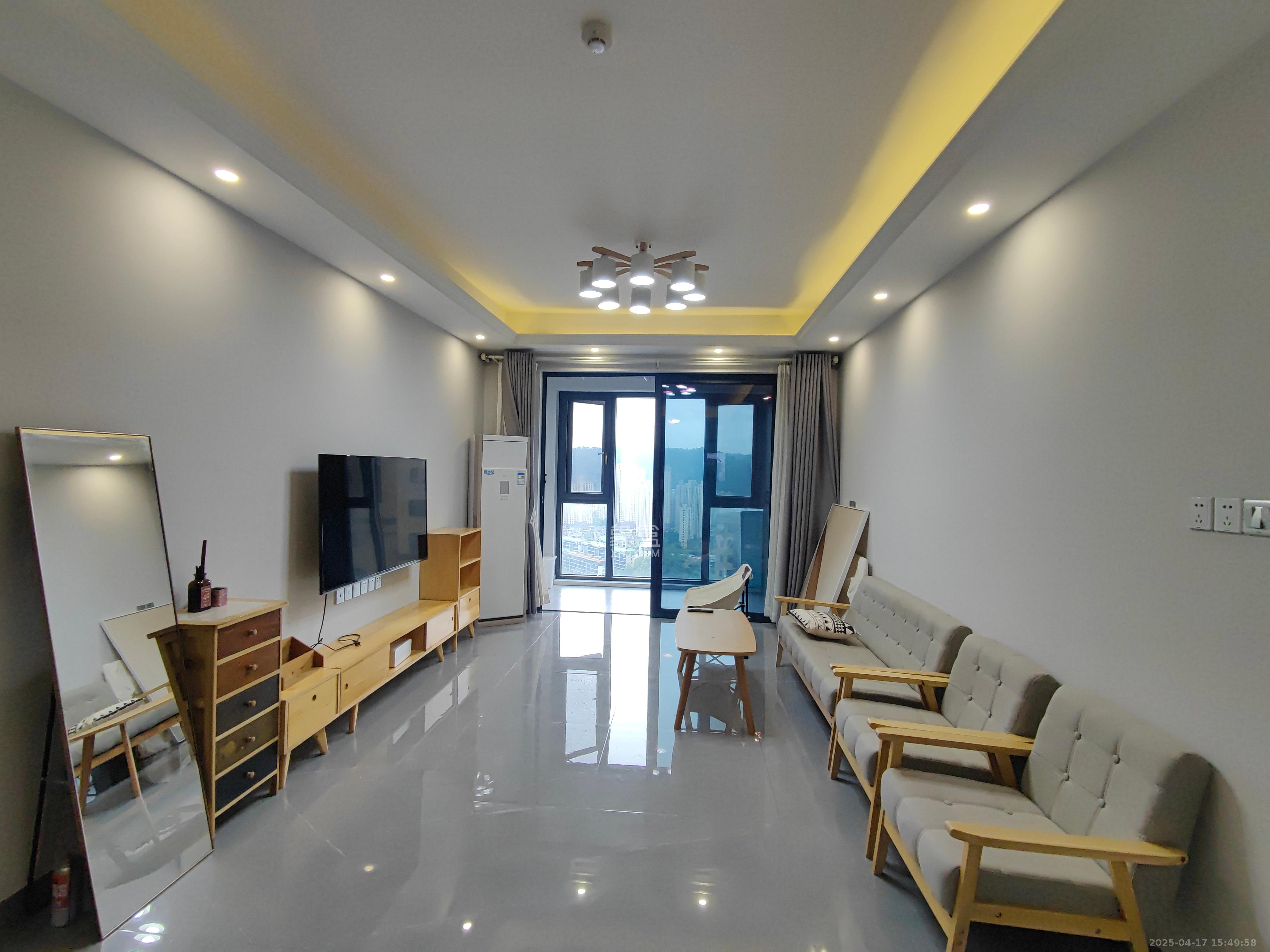 中建梅溪湖中心  3室2厅1卫   3300.00元/月
