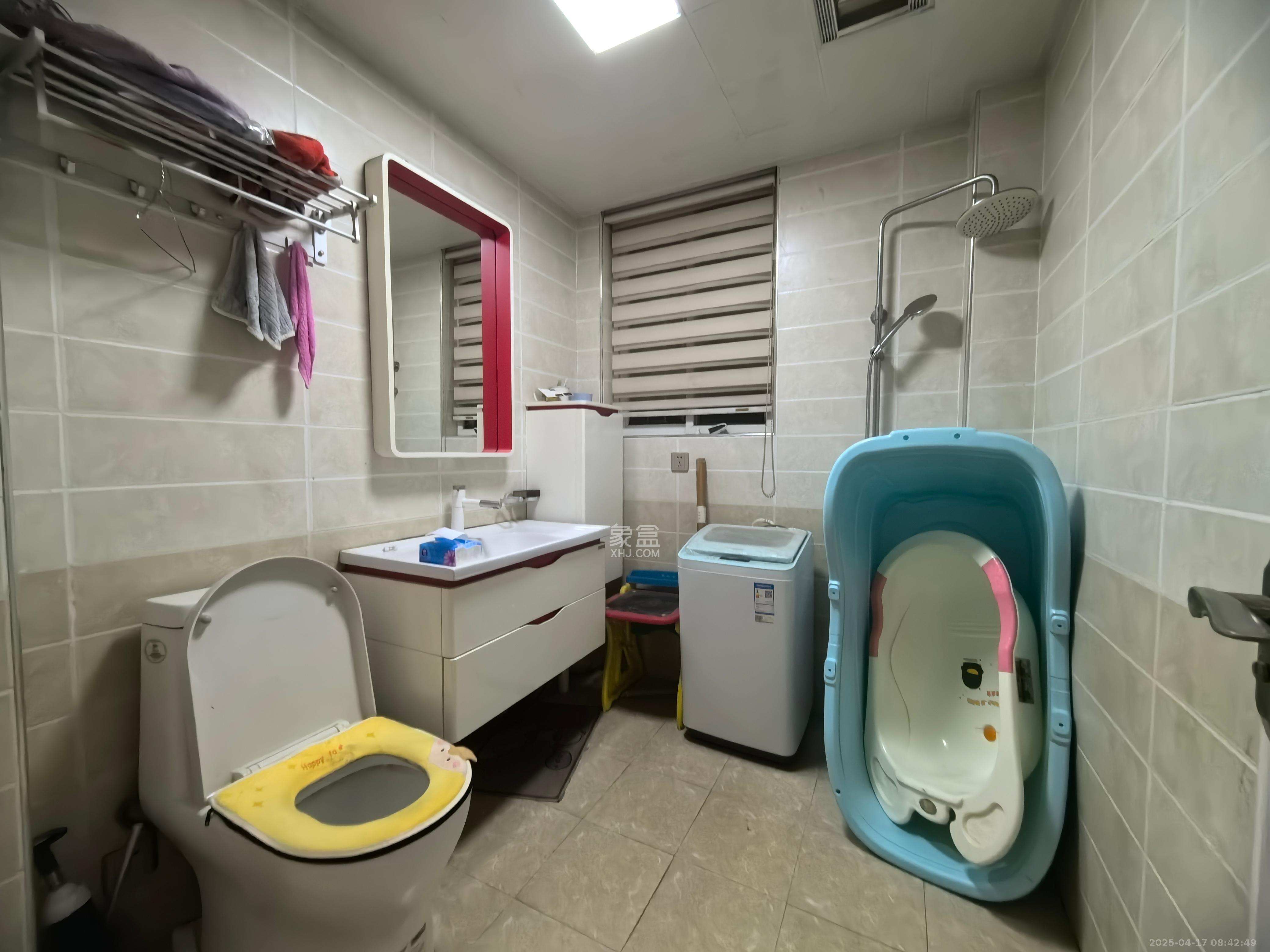 丽江翠园 3室2厅2卫 2000.0元/月 丽江翠园 3室2厅2卫 2000.0元/月室内图